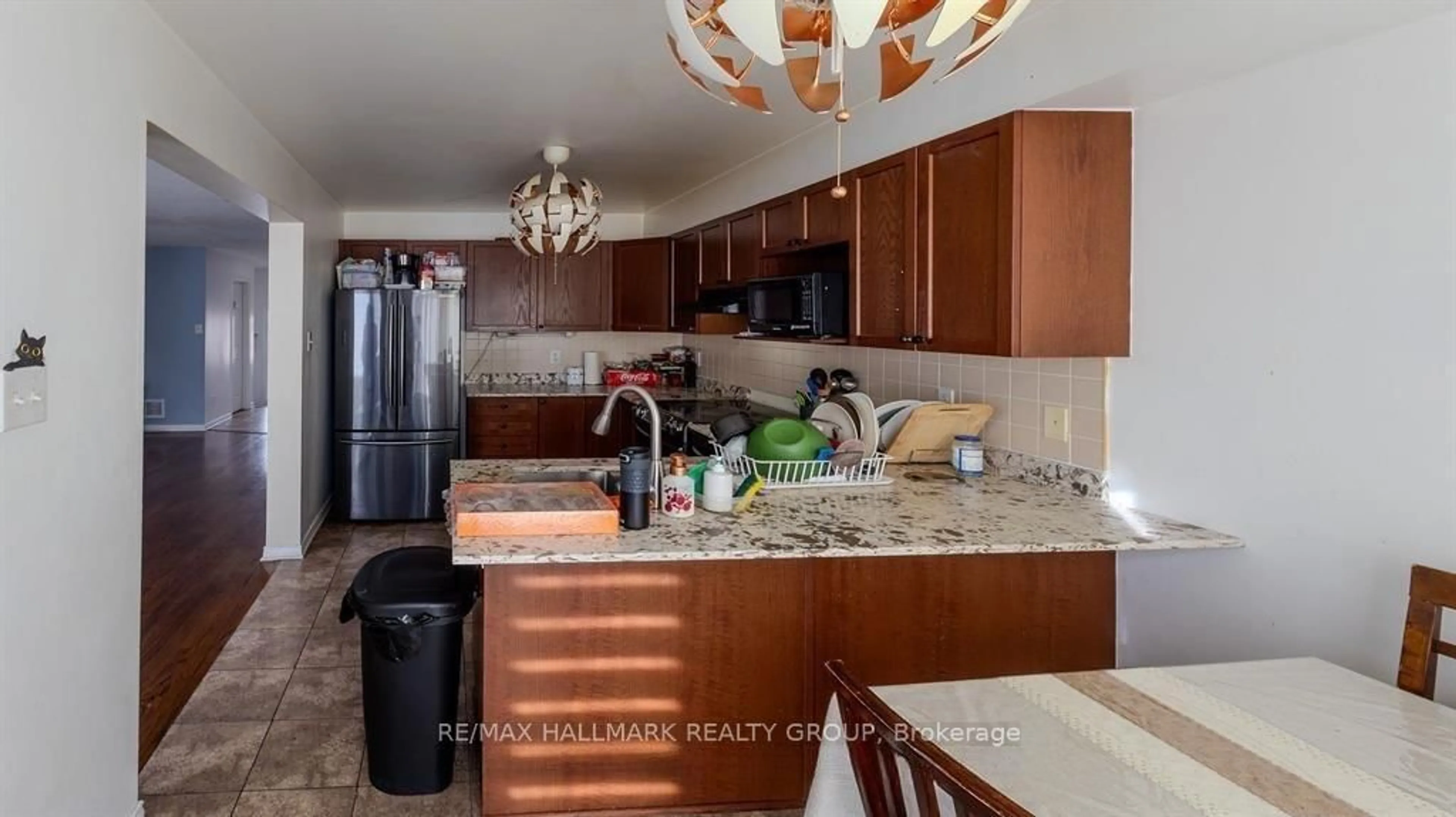 Unknown for 39 Chesapeake Cres, Ottawa Ontario K2J 0L5