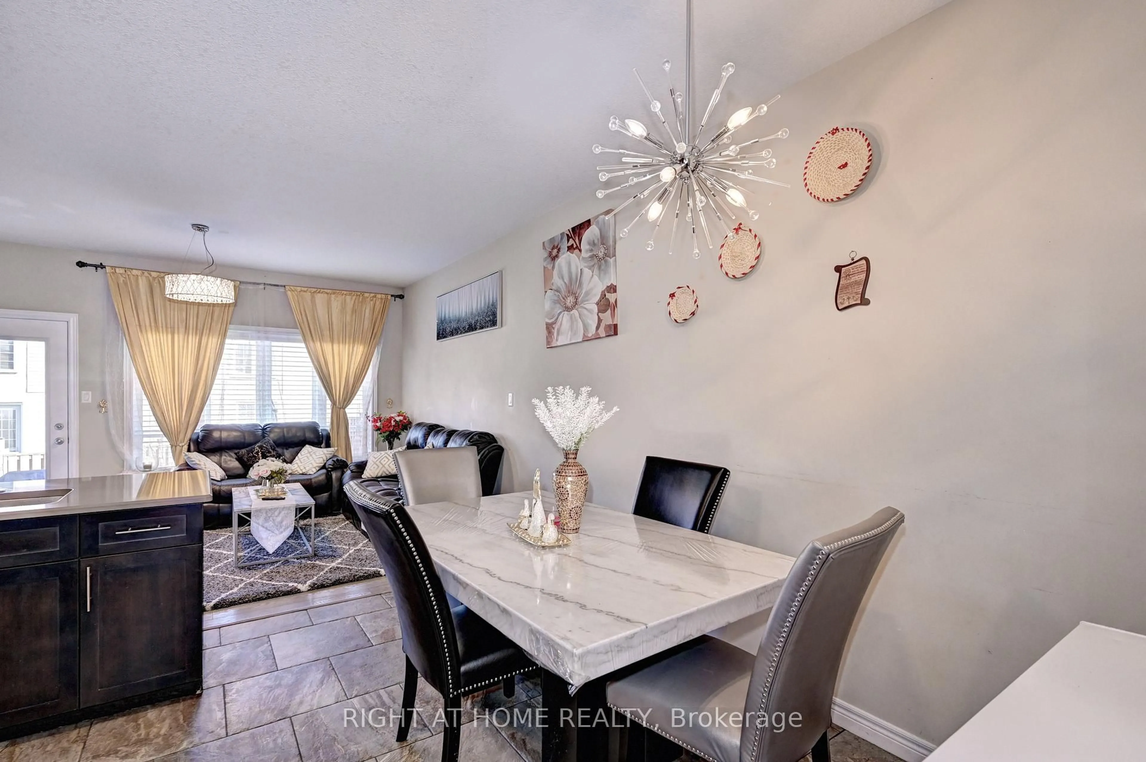 Unknown for 33 Mussen St, Guelph Ontario N1E 0K3