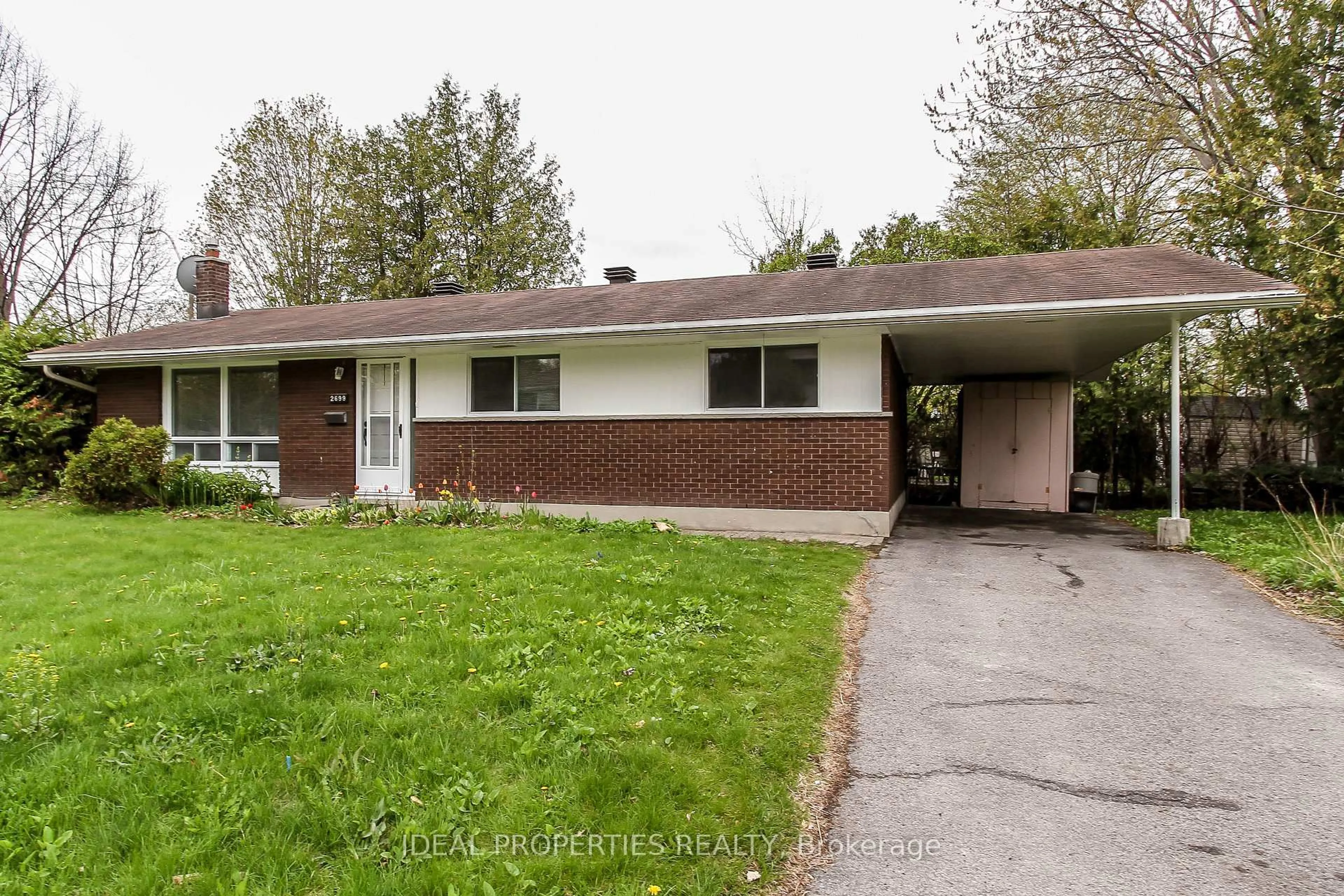 Unknown for 2699 Stone Cres, Ottawa Ontario K2H 6Y9