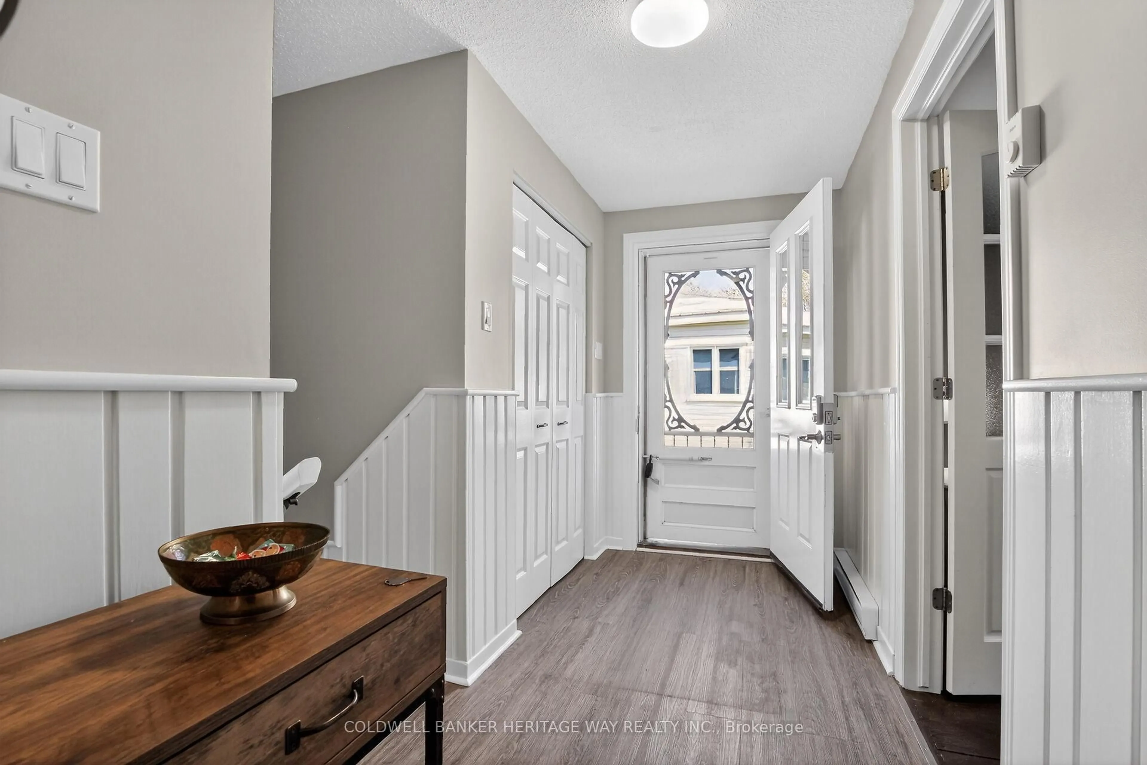 Indoor entryway for 109 3A Ave, Beckwith Ontario K7C 4L7