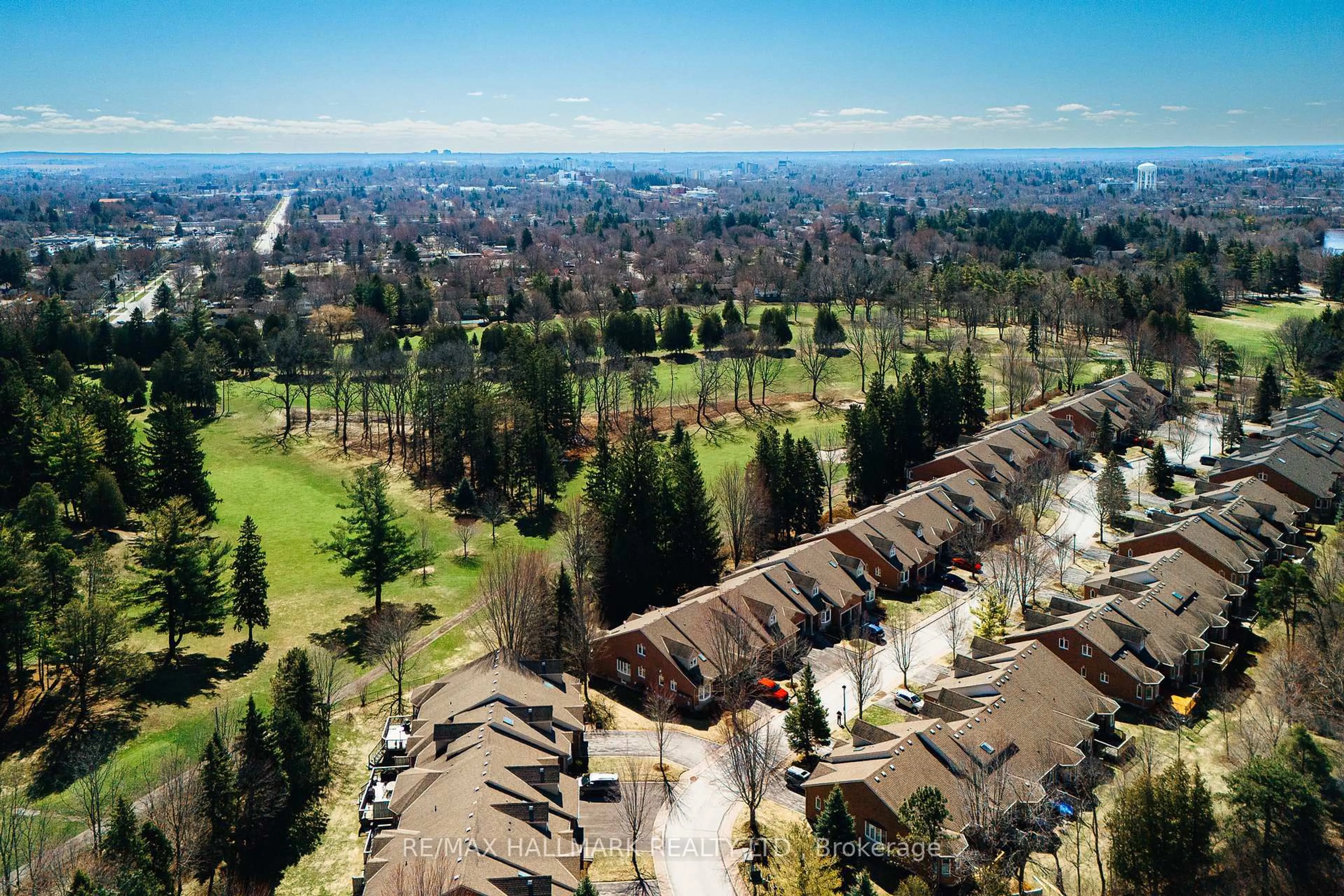 A pic from outside/outdoor area/front of a property/back of a property/a pic from drone, unknown for 12 Fairway Lane, Guelph Ontario N1E 7A9