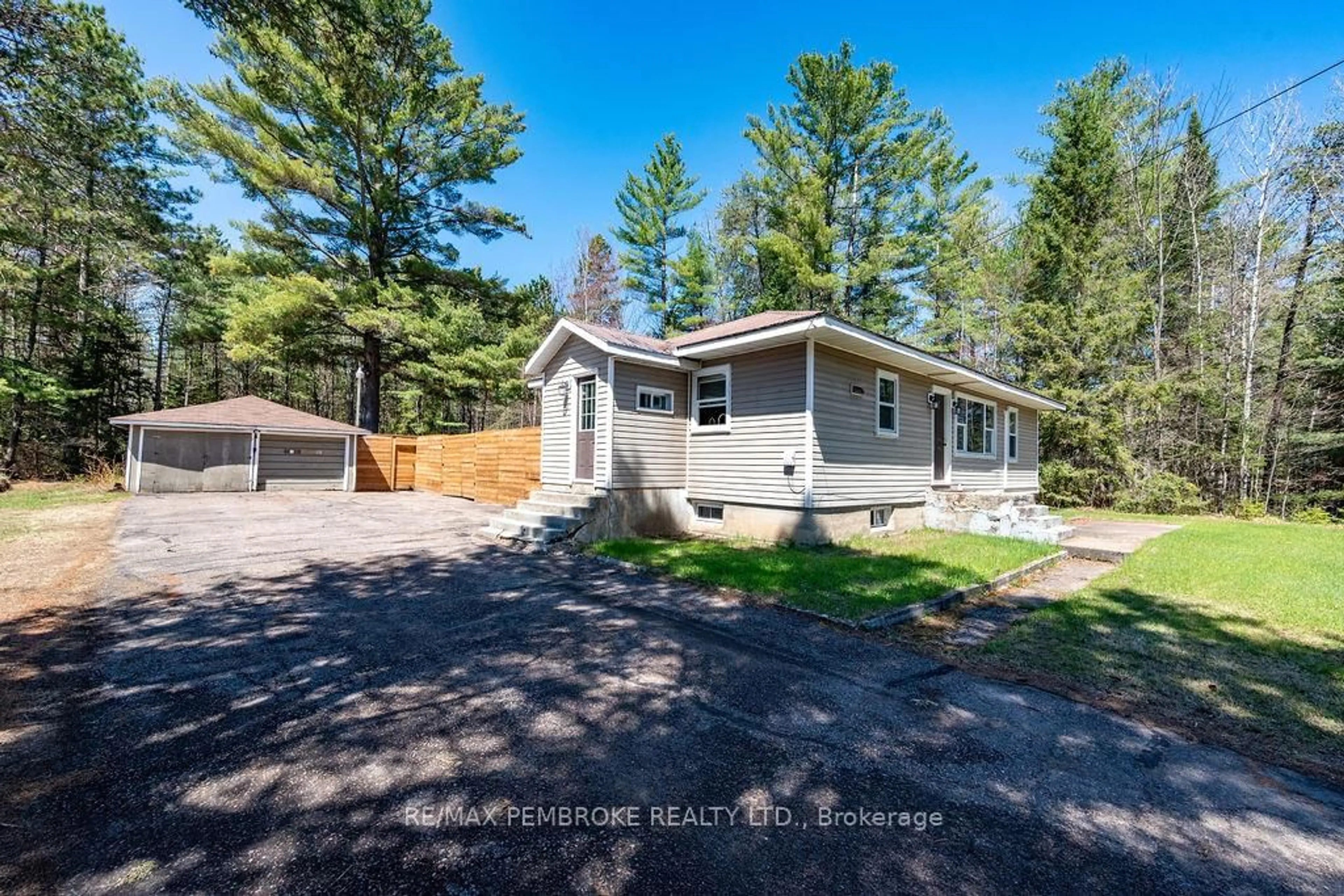Unknown for 32323 17 Highway, Deep River Ontario K0J 1P0