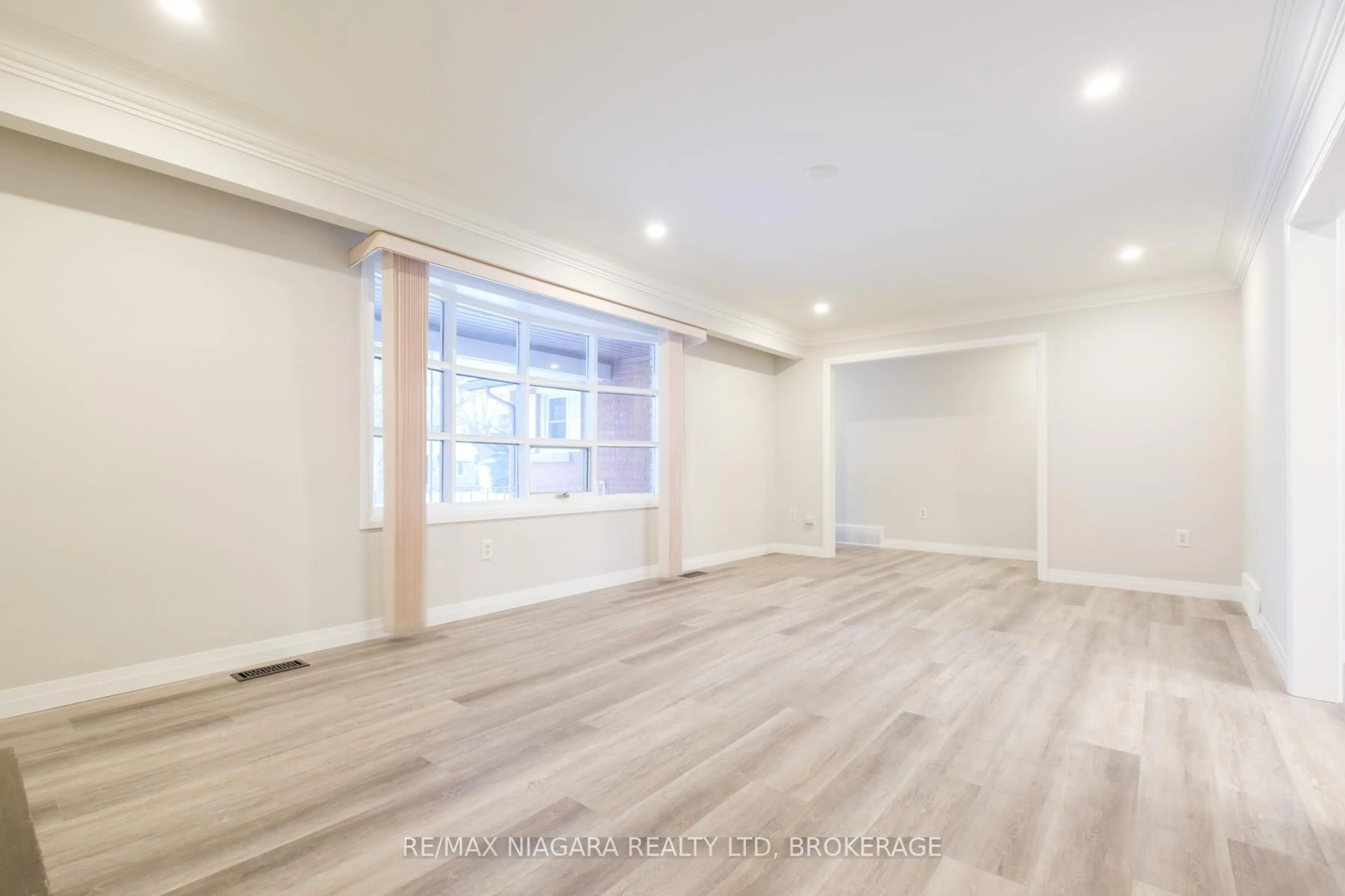 A pic of a room for 91 Maitland St, Thorold Ontario L2V 3B1