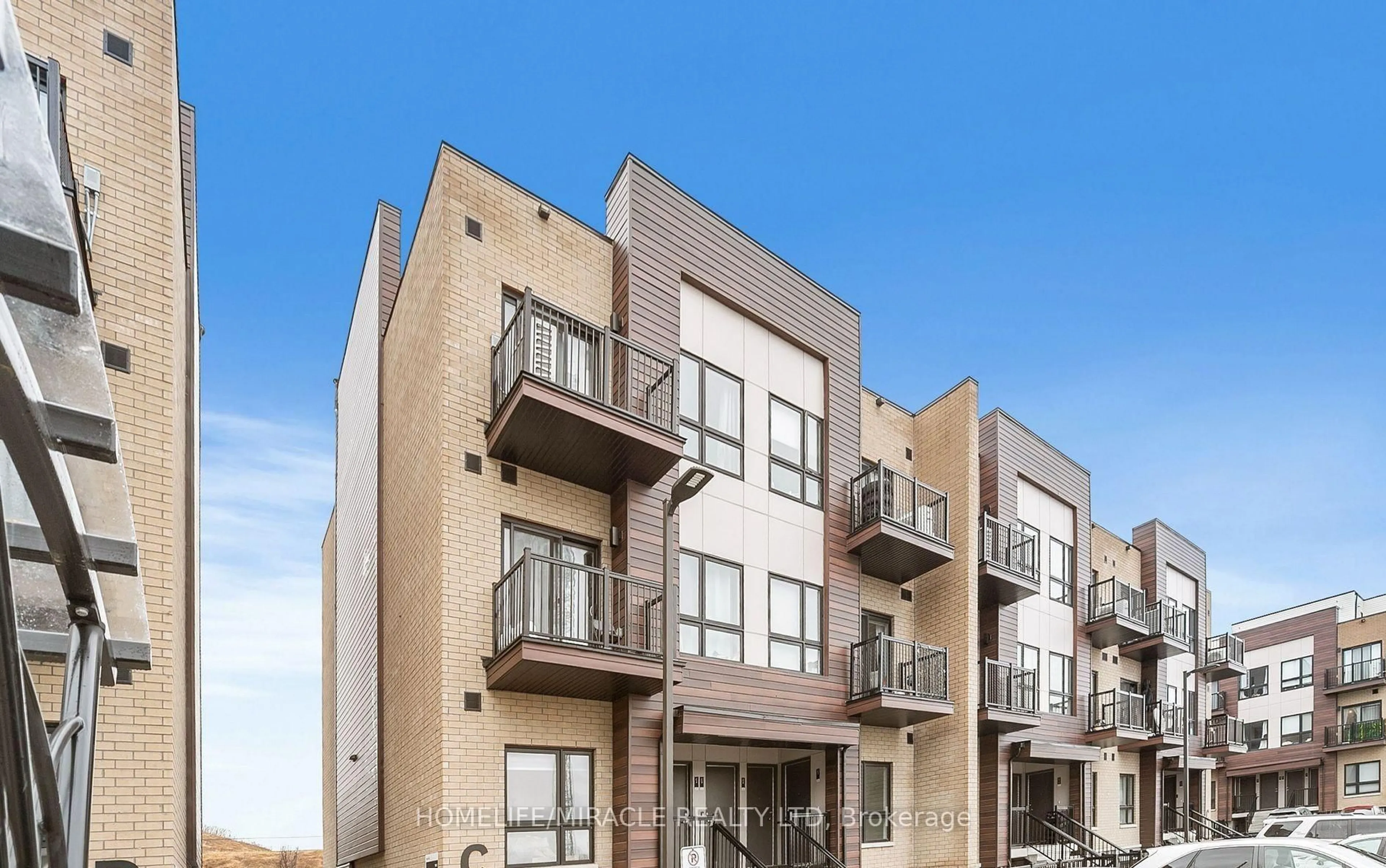 Unknown for 10 Palace St #C2, Kitchener Ontario N2E 0J3