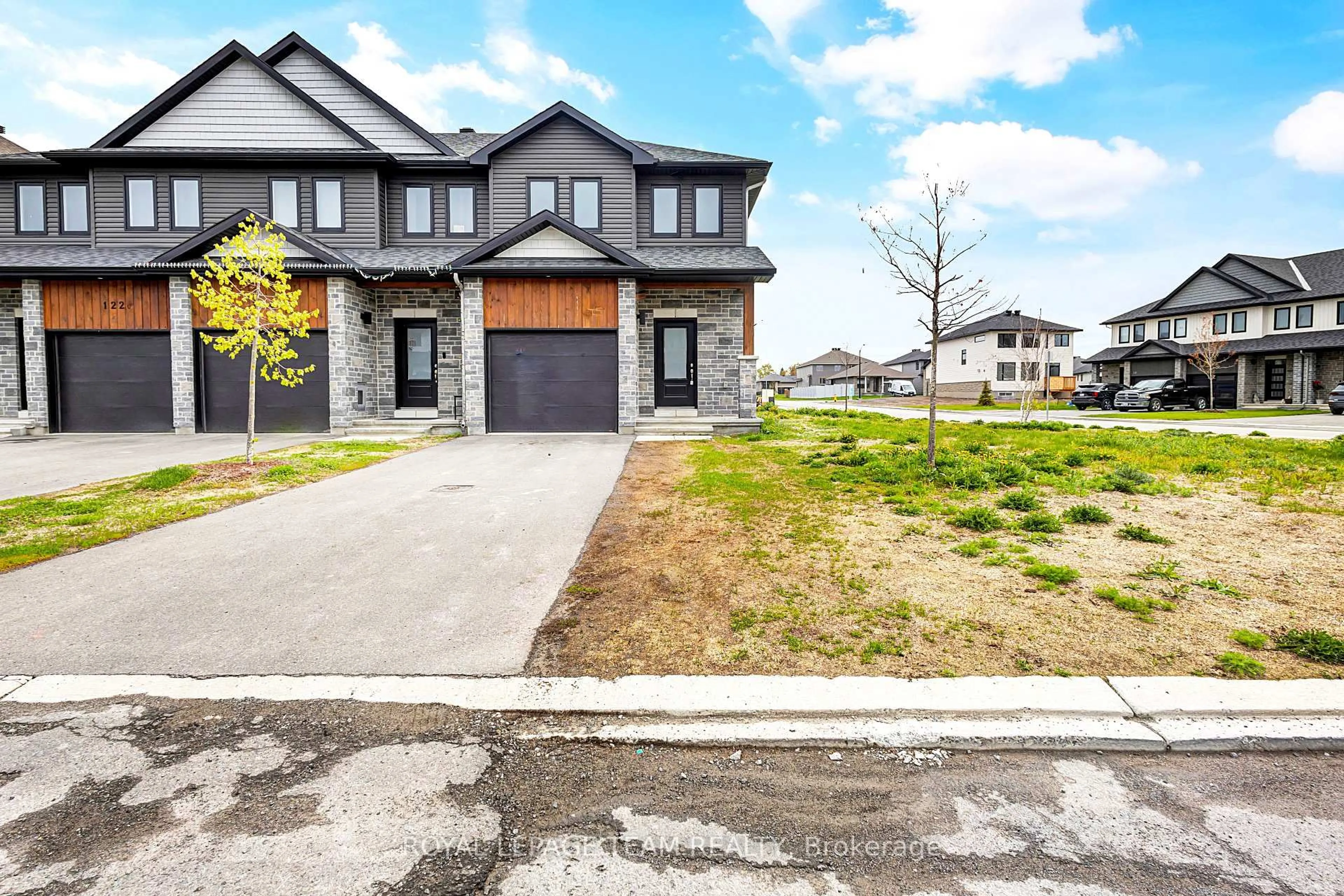 Home with brick exterior material, street for 126 Dowdall Circ, Carleton Place Ontario K7C 0S4