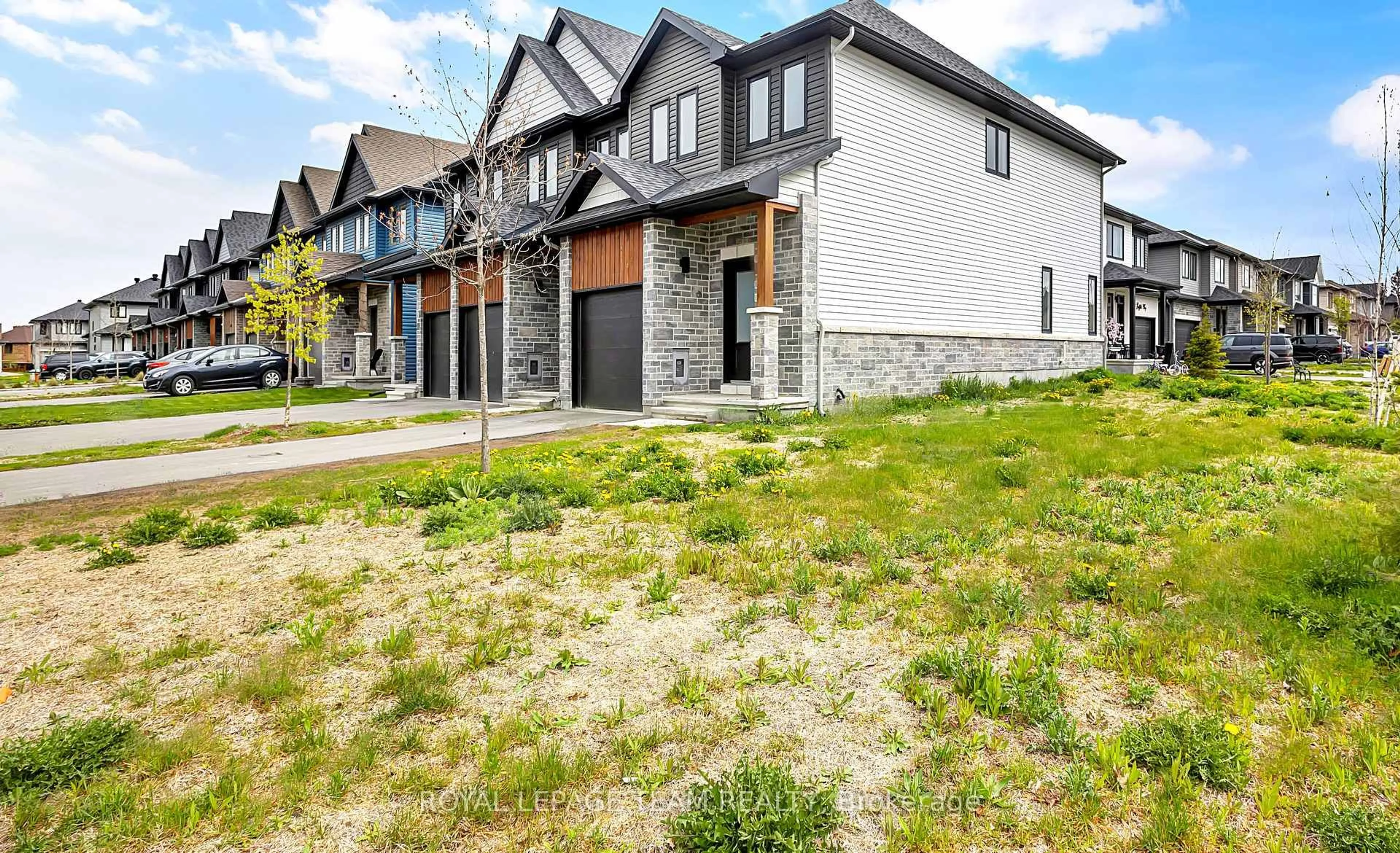Home with brick exterior material, street for 126 Dowdall Circ, Carleton Place Ontario K7C 0S4