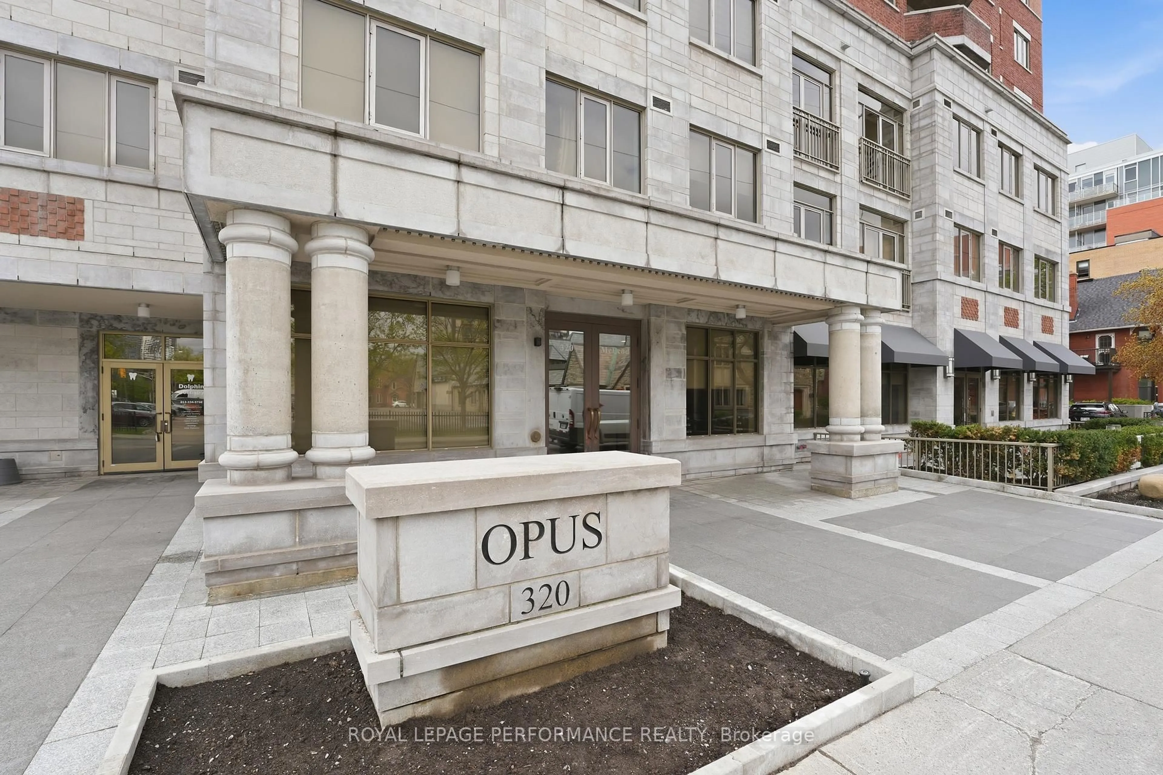 Unknown for 320 McLeod St #312, Ottawa Ontario K2P 1A3
