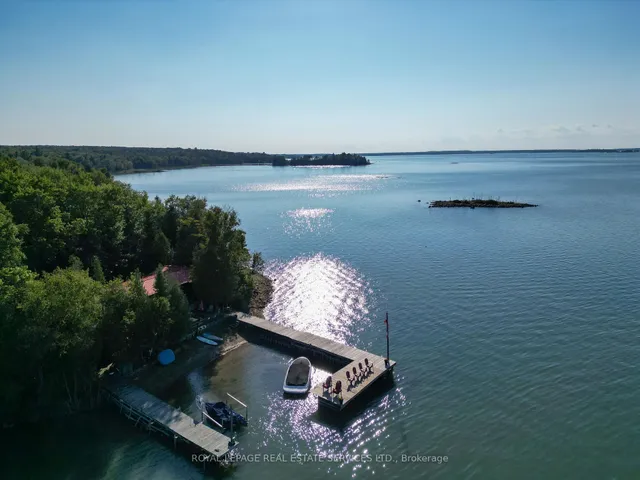 2278 Shore Rd, St. Joseph 2
