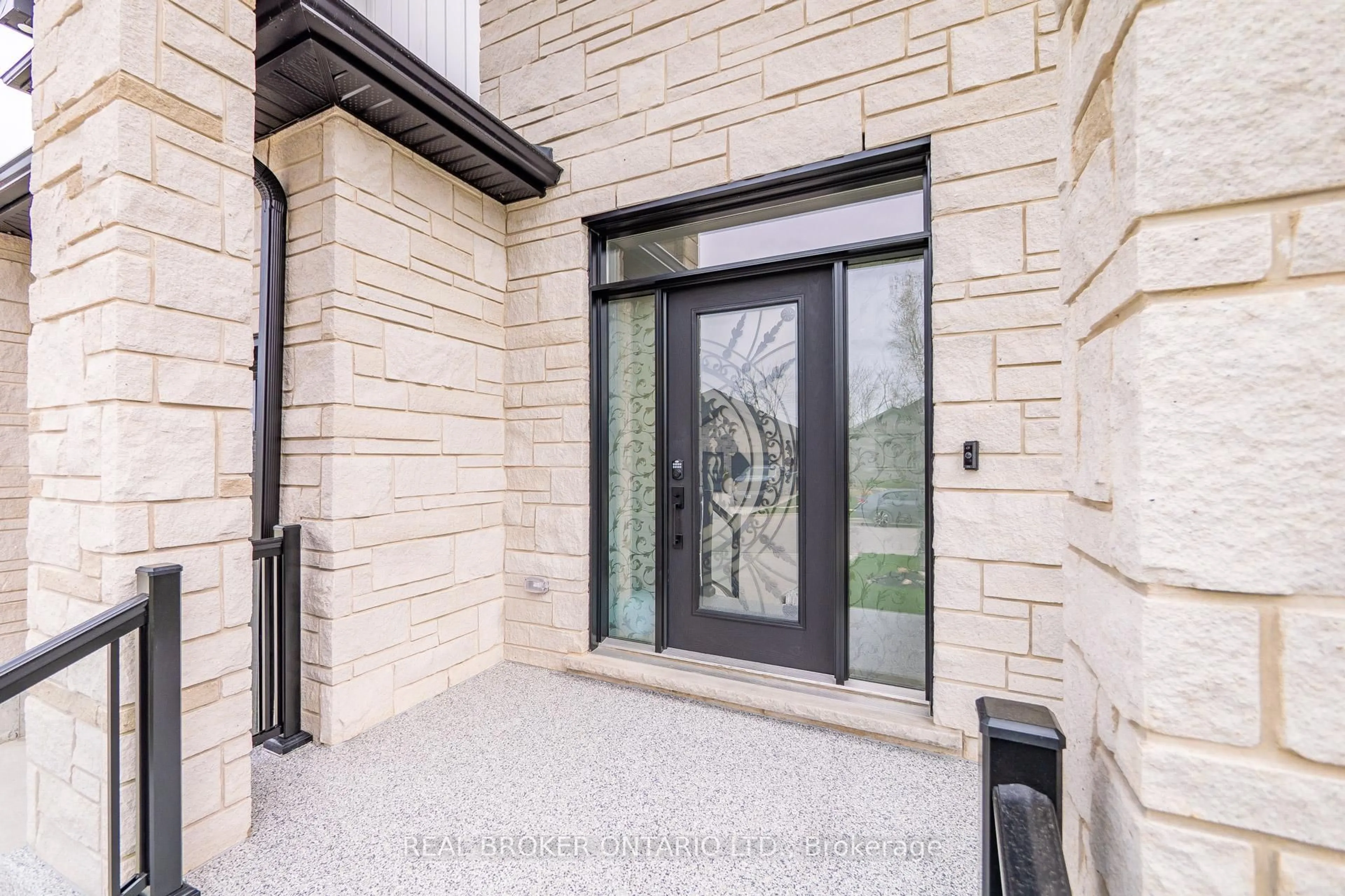 Indoor entryway for 610 Conners Dr, North Perth Ontario N4W 0J3