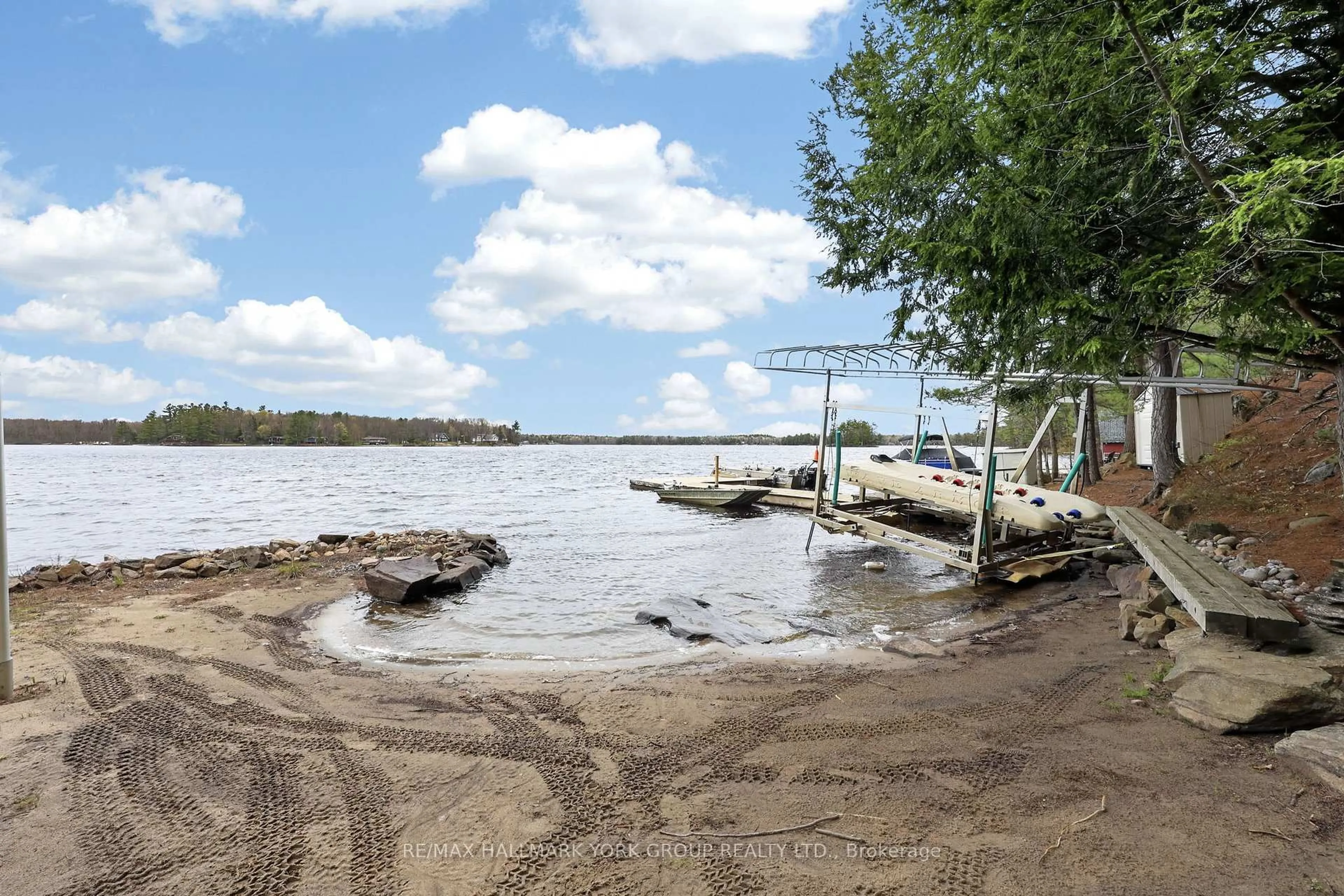 Unknown for 45 Island 2ml Island, Gravenhurst Ontario P0E 1G0
