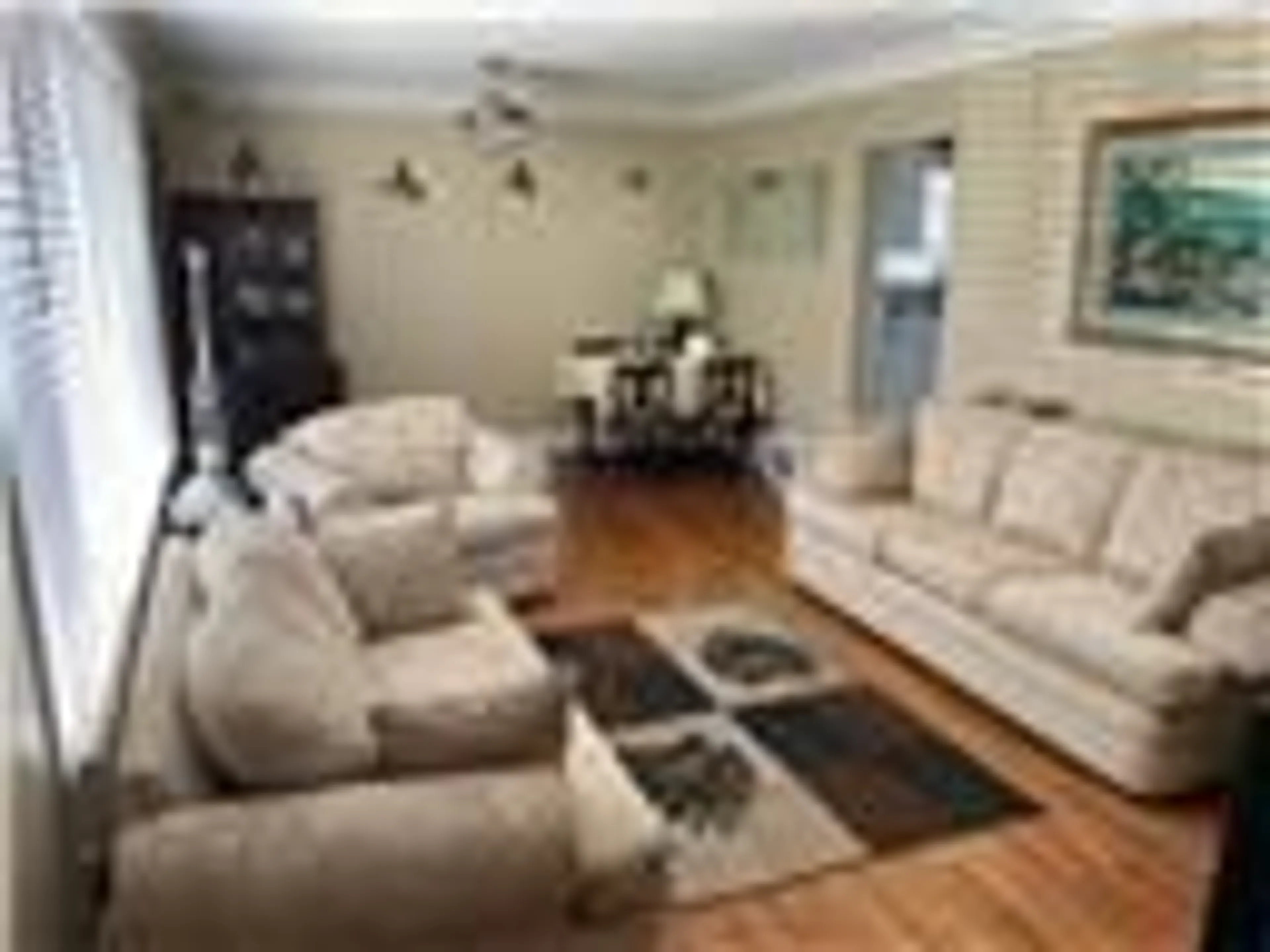 Living room with furniture, unknown for 625 TATE Ave, Hamilton Ontario L8H 6L4