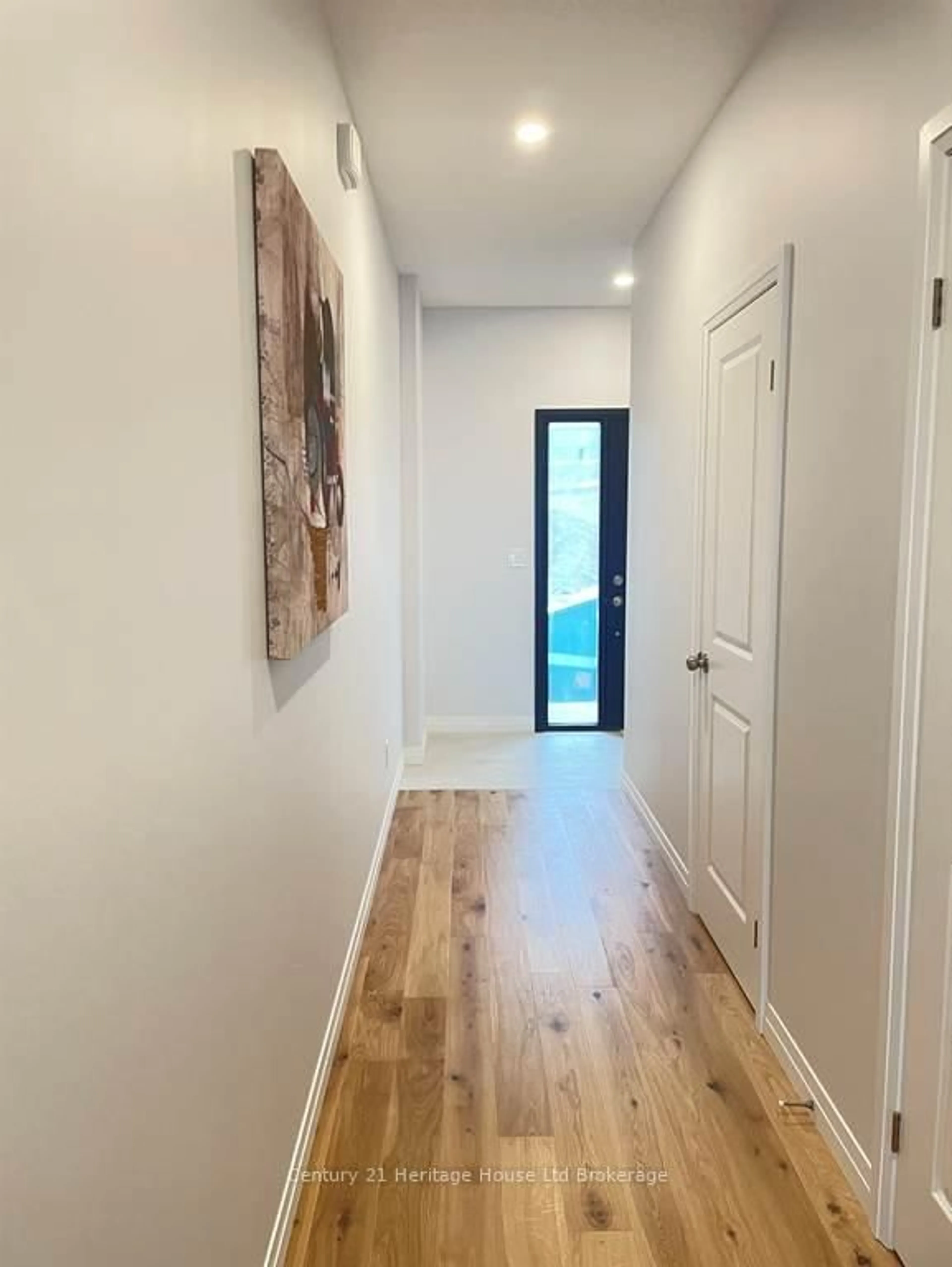 Indoor entryway for 321 Kading Cres, Woodstock Ontario N4S 0G6