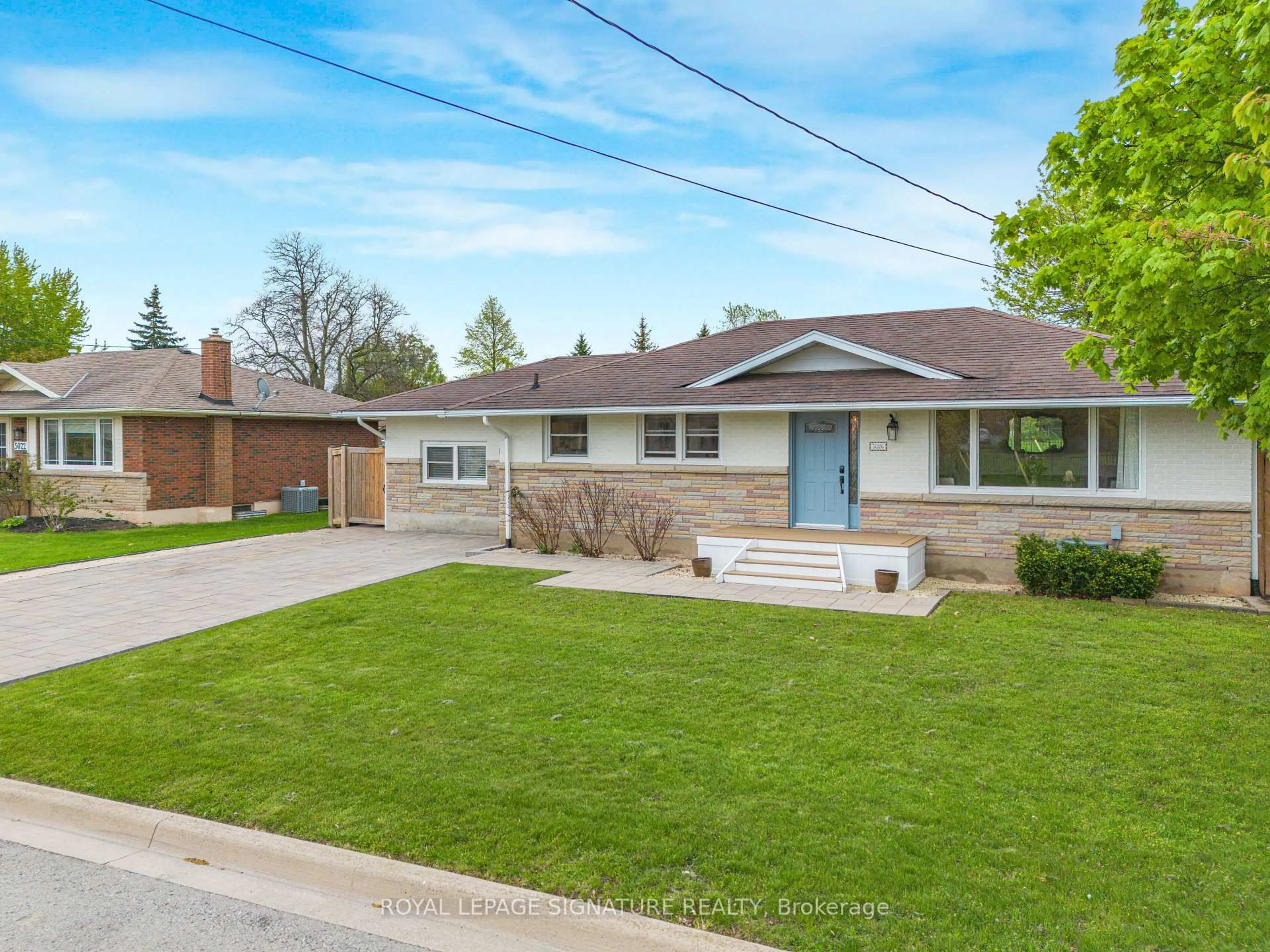 Home with brick exterior material, street for 5026 Gibson St, Lincoln Ontario L0R 1B0