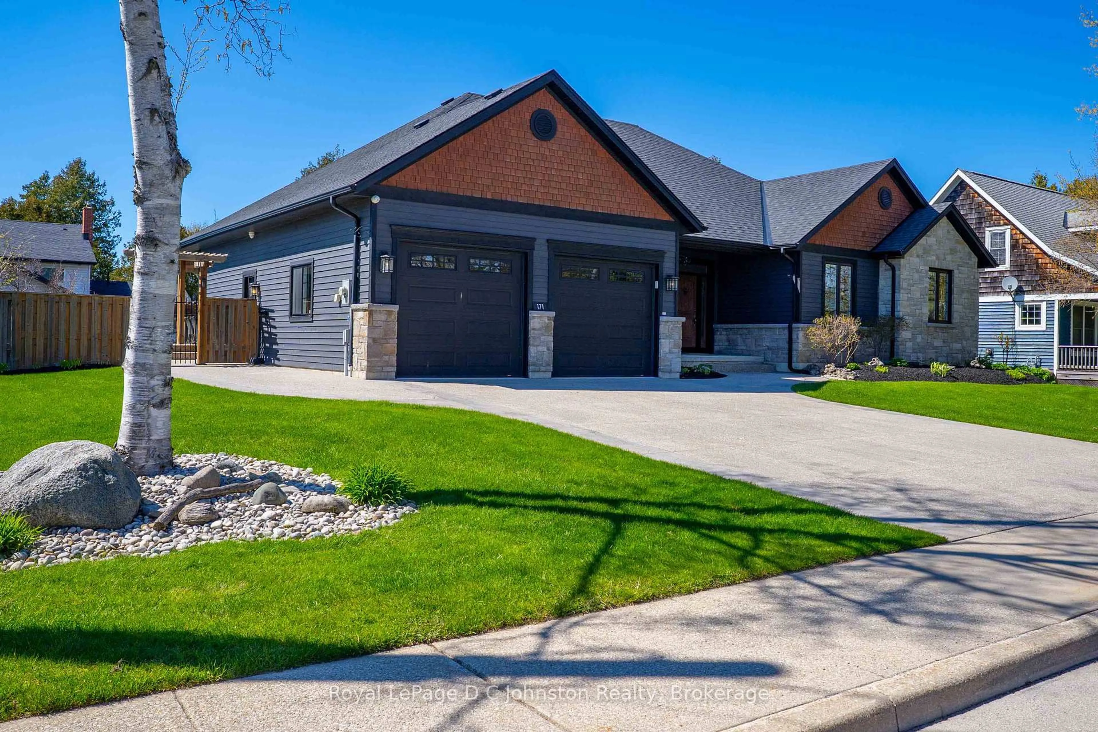 Home with brick exterior material, street for 171 Huron St, Saugeen Shores Ontario N0H 2L0