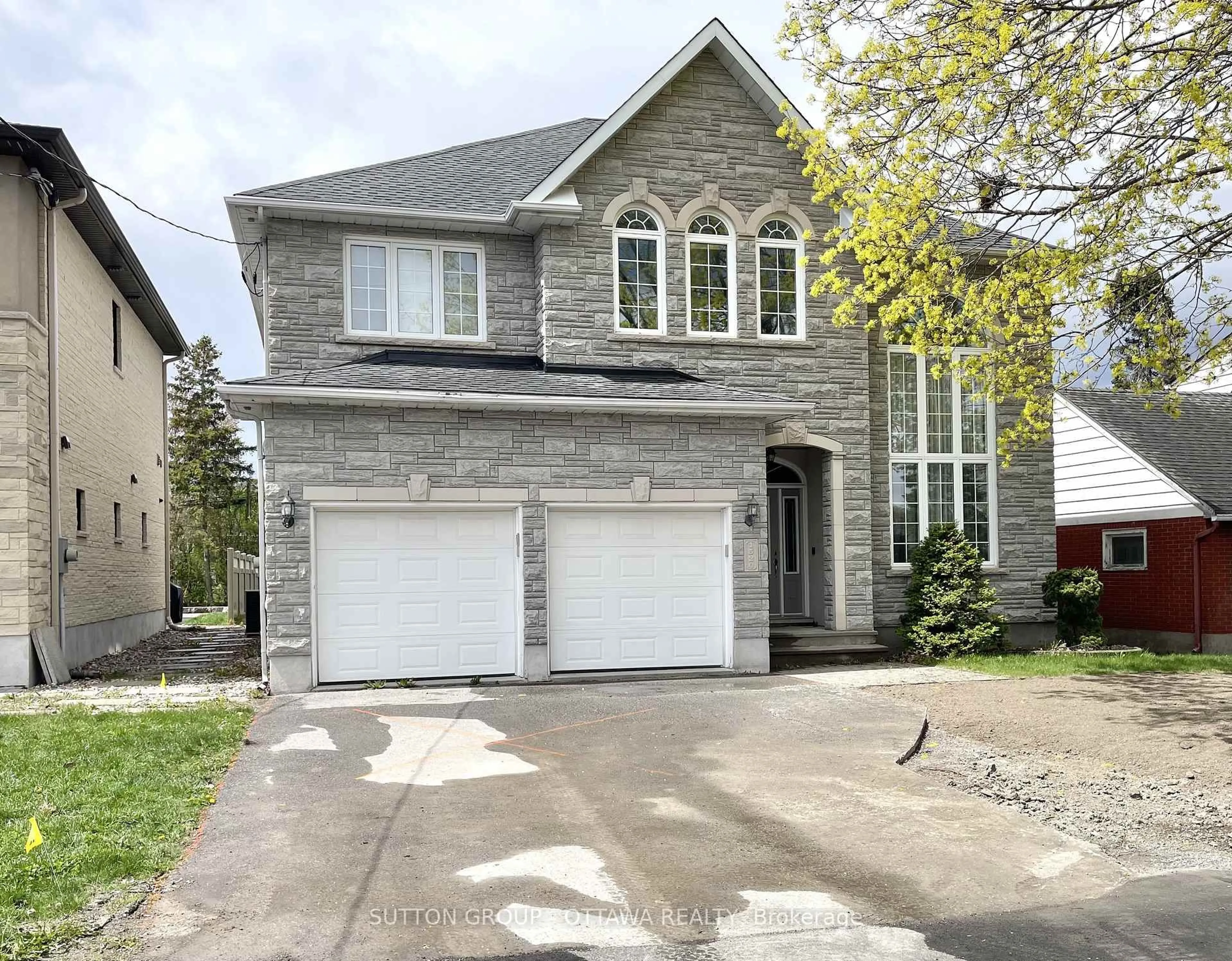 Home with brick exterior material, street for 1520 Arnhem St, Ottawa Ontario K2C 1V1