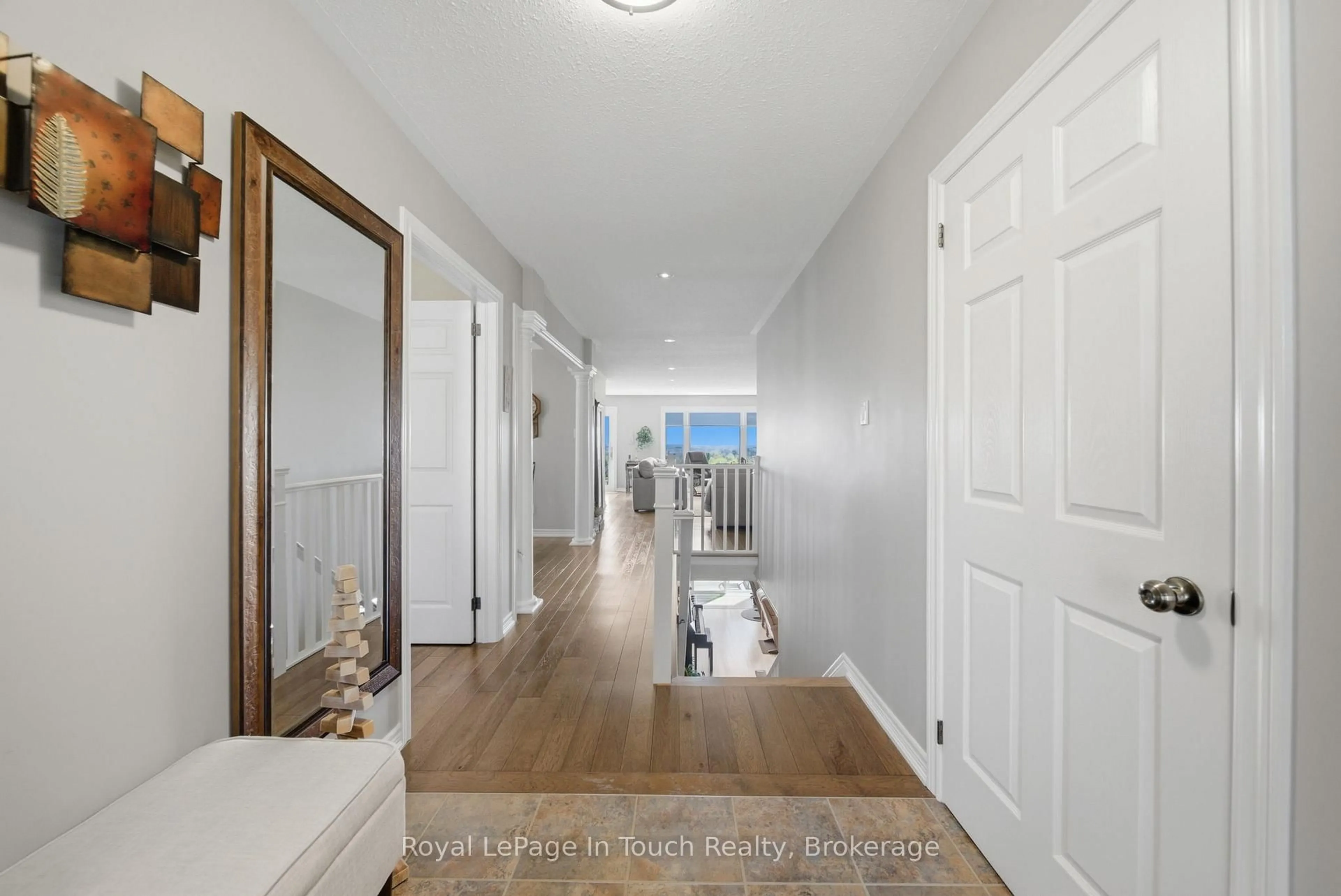 Indoor entryway for 108 Milroy Dr, Peterborough Ontario K9H 7T2