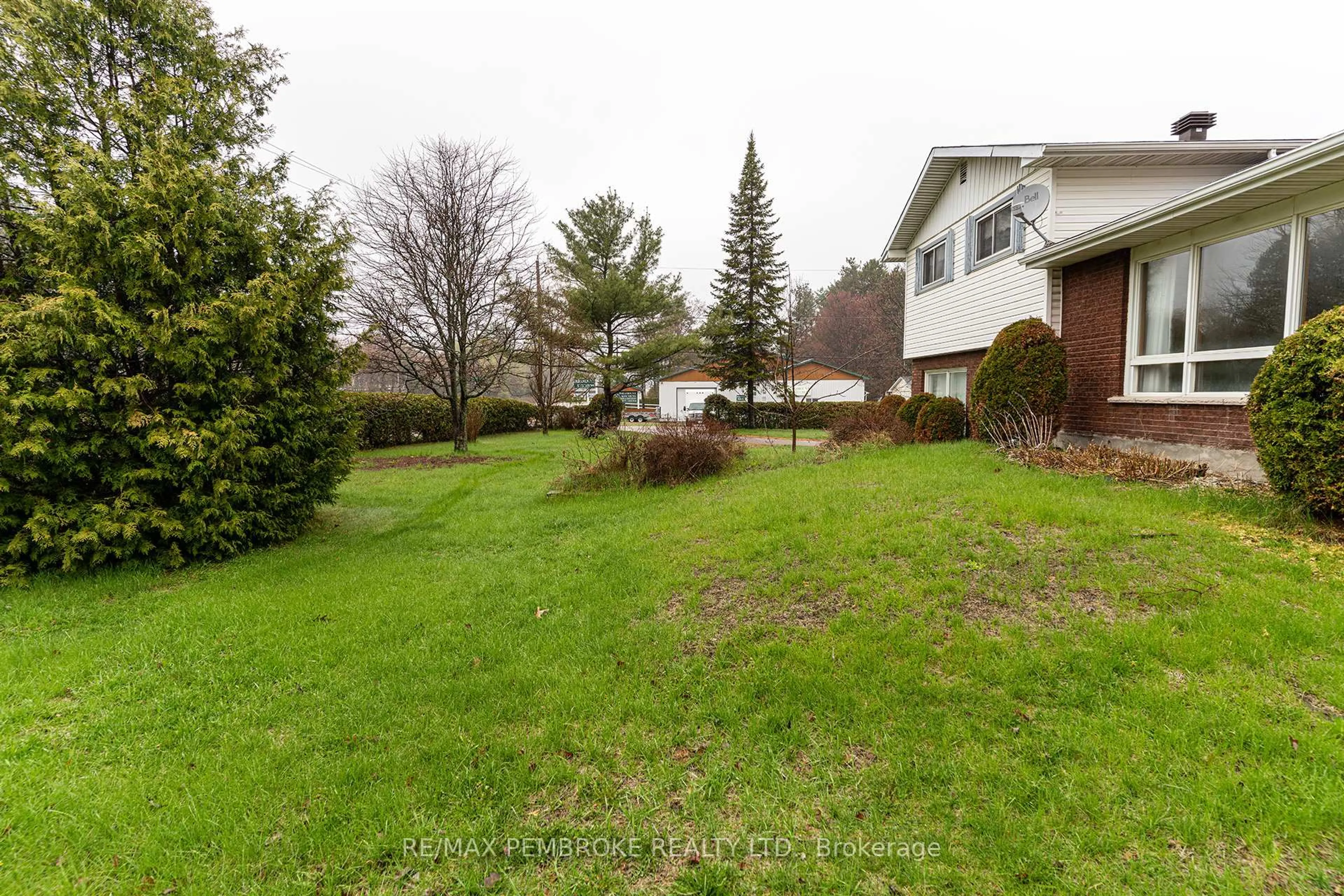 A pic from outside/outdoor area/front of a property/back of a property/a pic from drone, unknown for 2 Silke Dr, Petawawa Ontario K8H 2K7