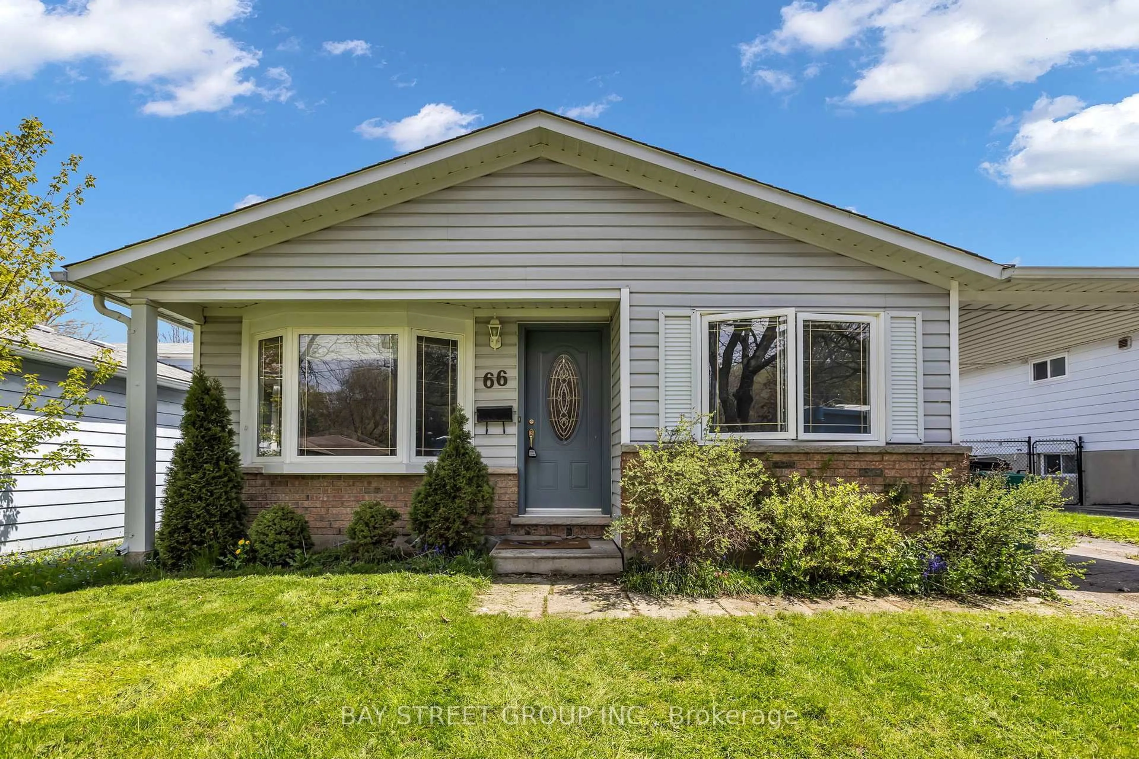 Home with vinyl exterior material, street for 66 Amos Ave, Waterloo Ontario N2L 5G3