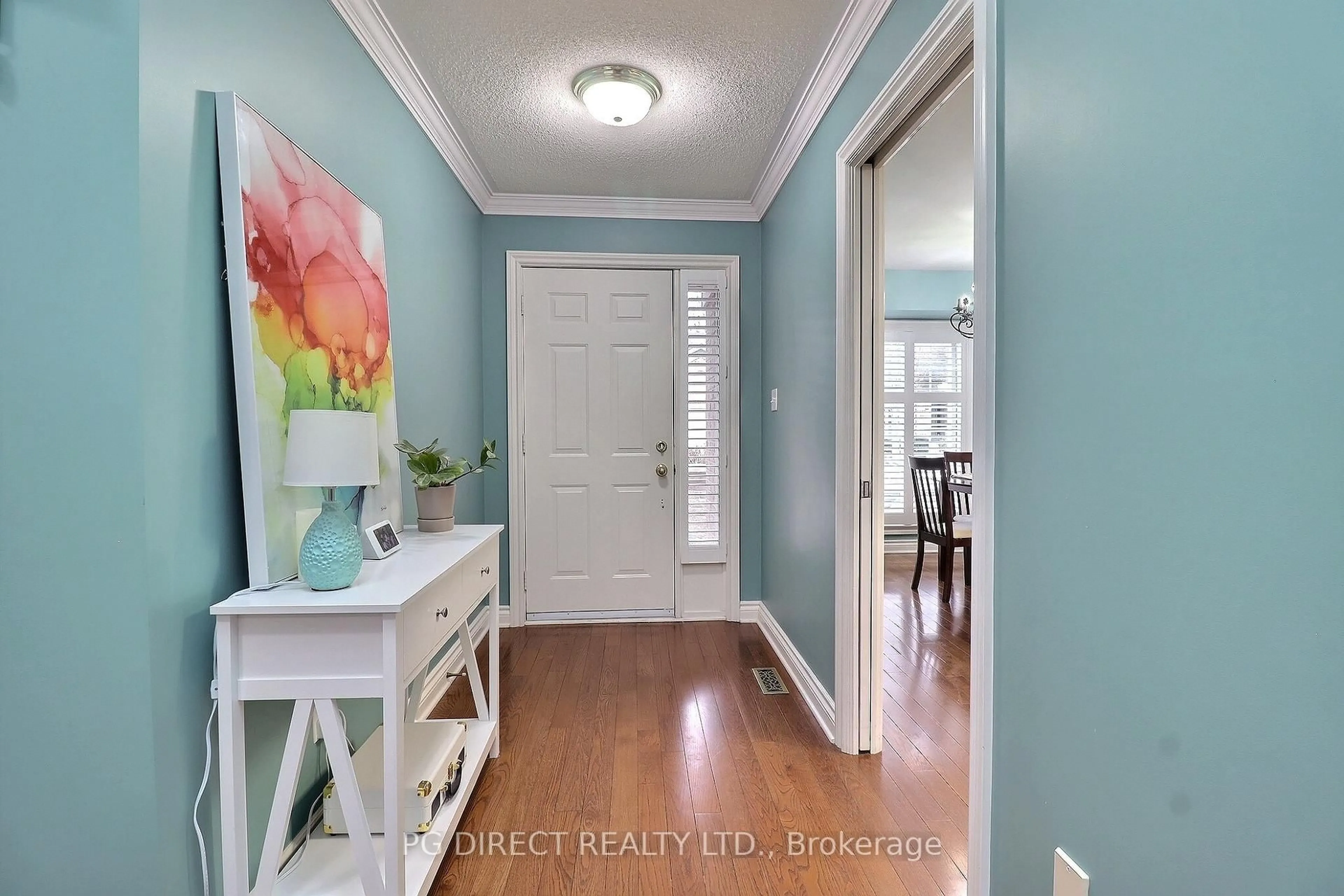 Indoor entryway for 1151 Riverside Dr #5, London North Ontario N6H 2T7