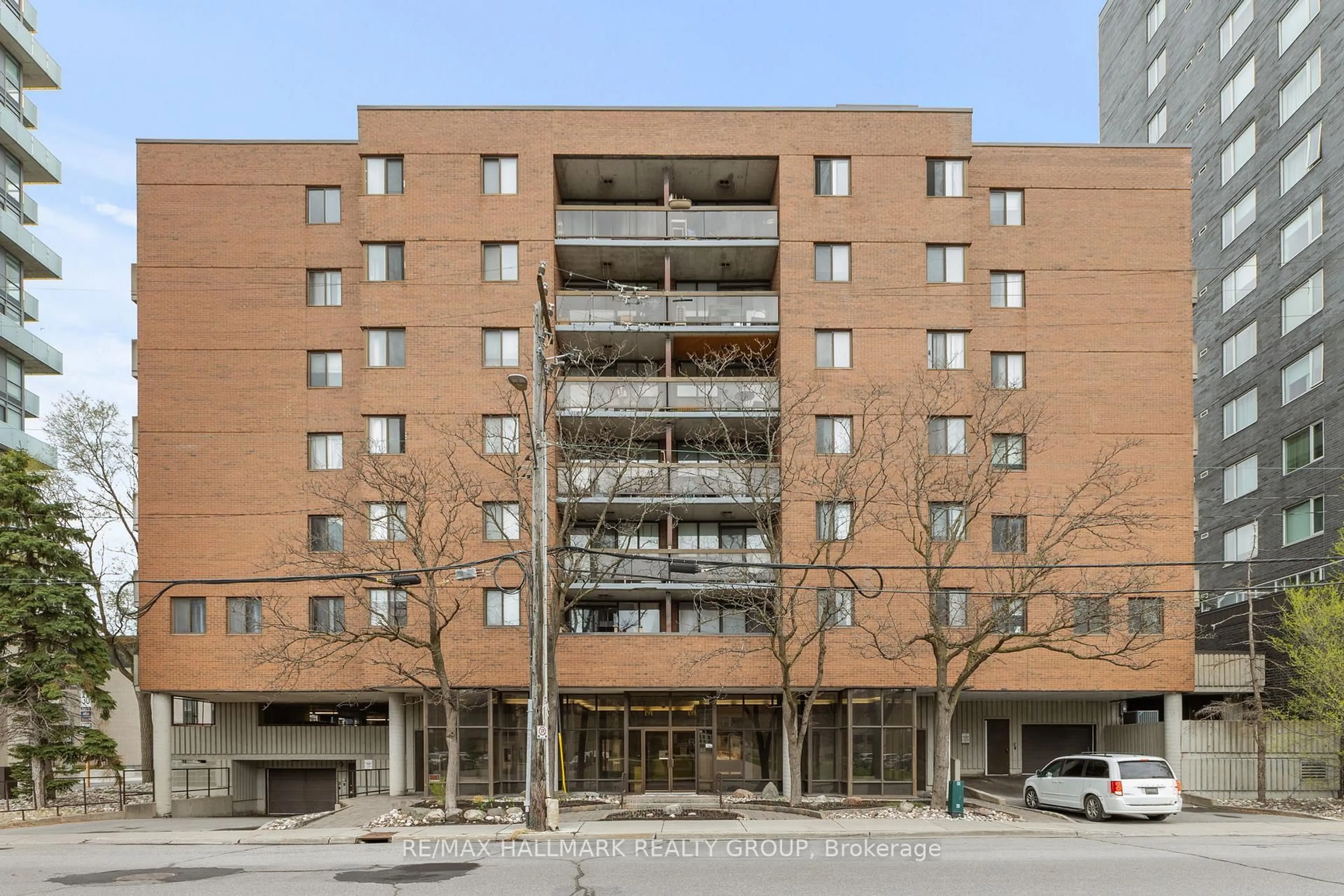 Unknown for 191 Parkdale Ave #308, Ottawa Ontario K1Y 1E8