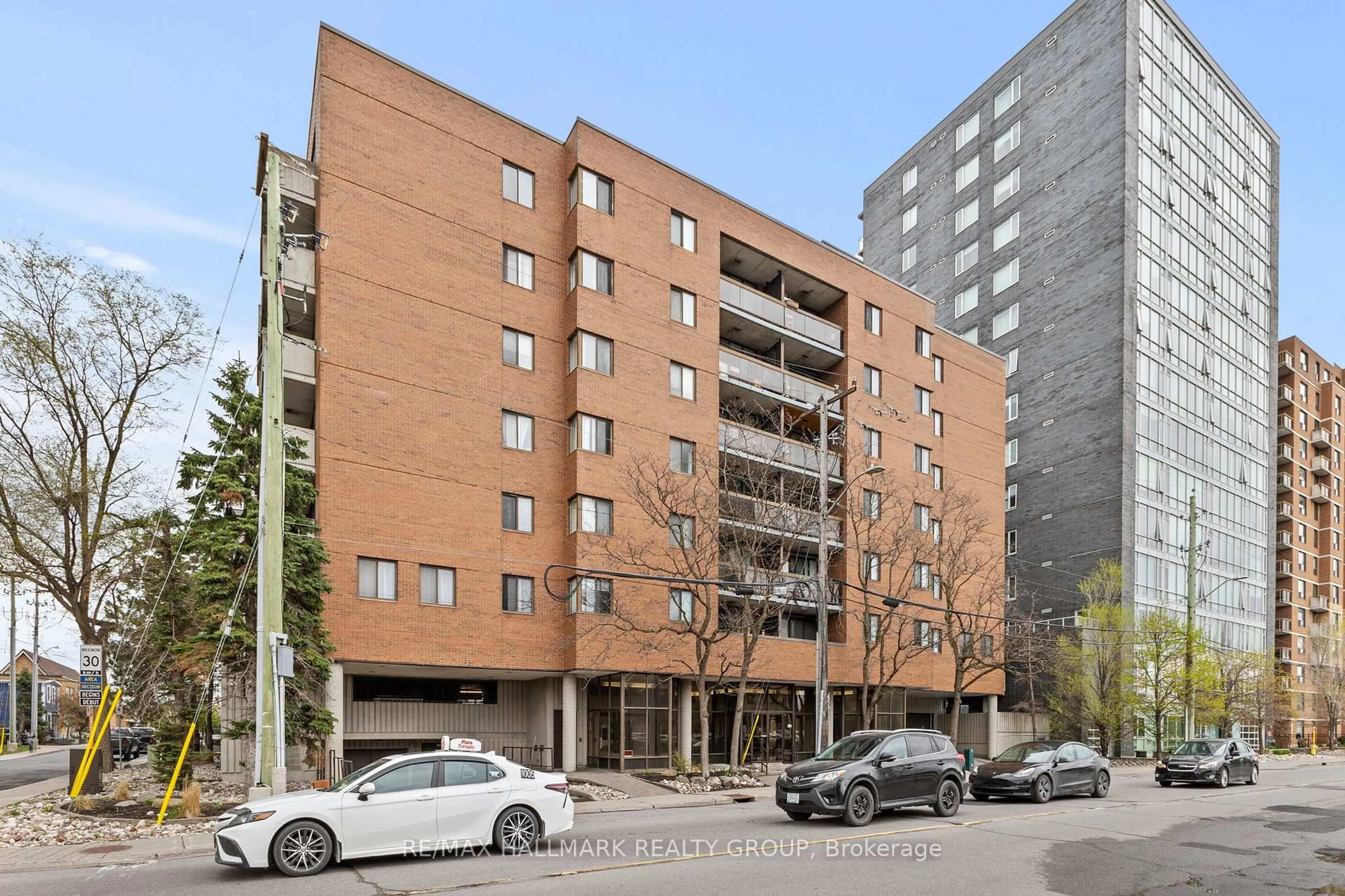 Unknown for 191 Parkdale Ave #308, Ottawa Ontario K1Y 1E8