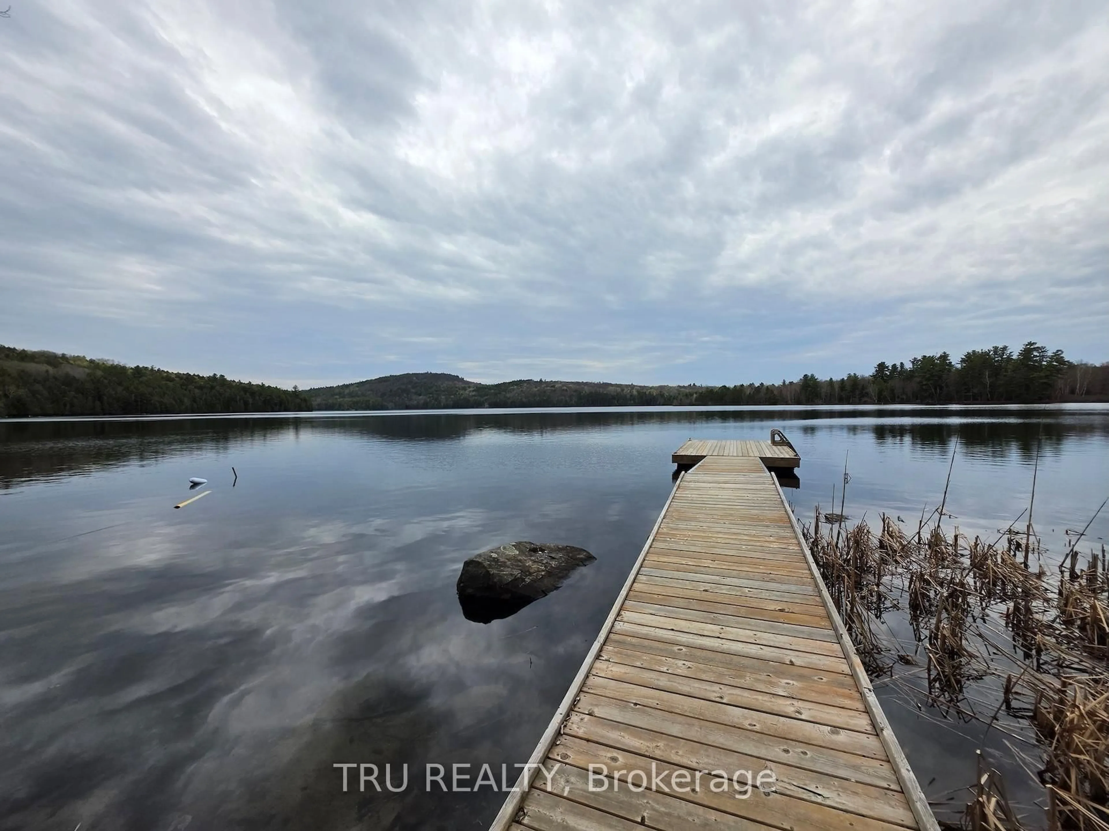 Blurry image for 952 Siberia Rd, Barry's Bay Ontario K0J 1B0
