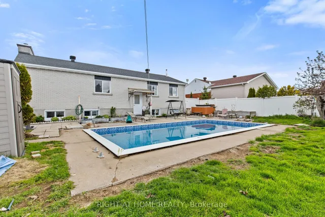 2439 Raymond St, Clarence-Rockland 4