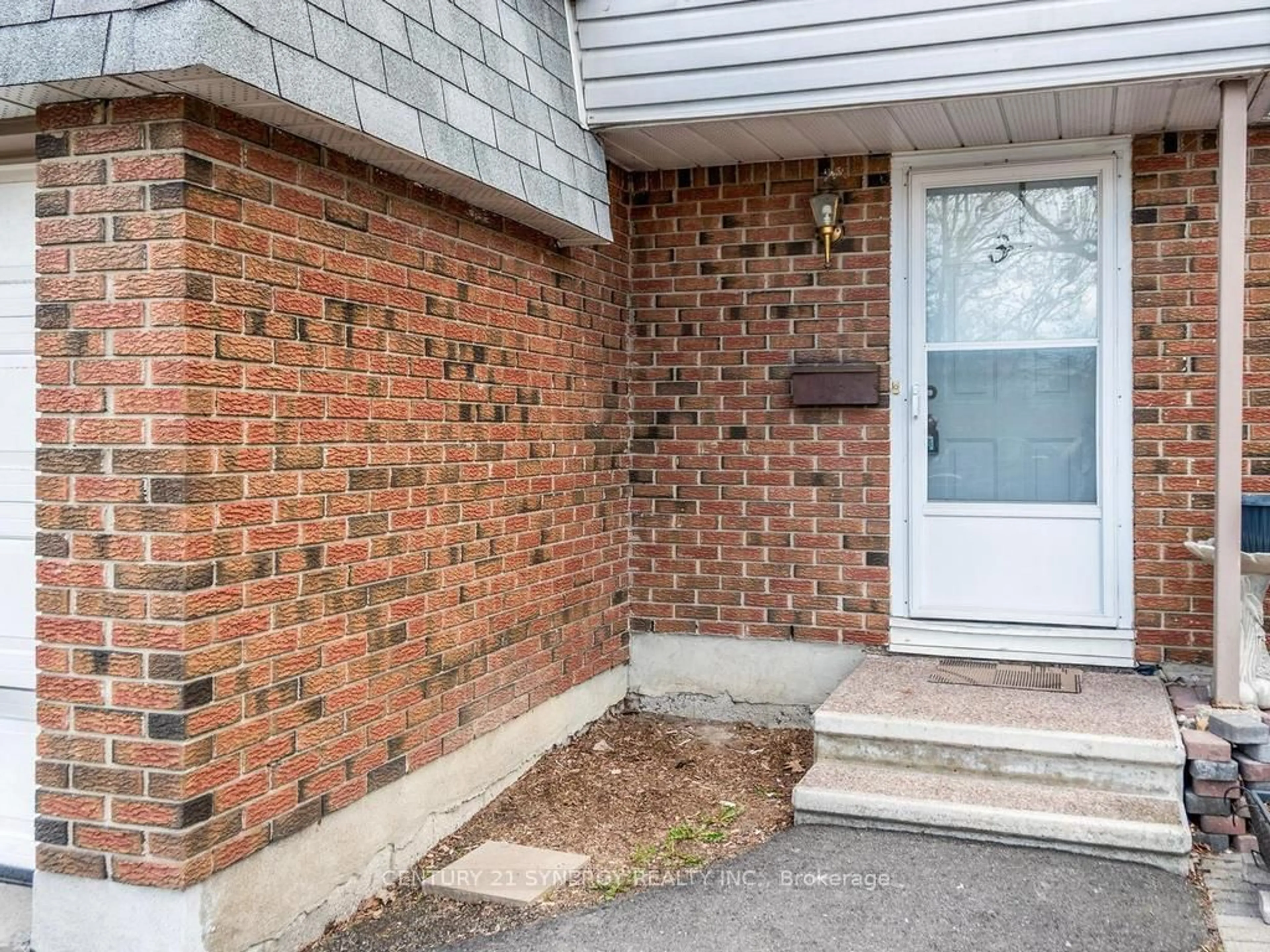 Home with brick exterior material, street for 2669 Southvale Cres #34, Ottawa Ontario K1B 4V2