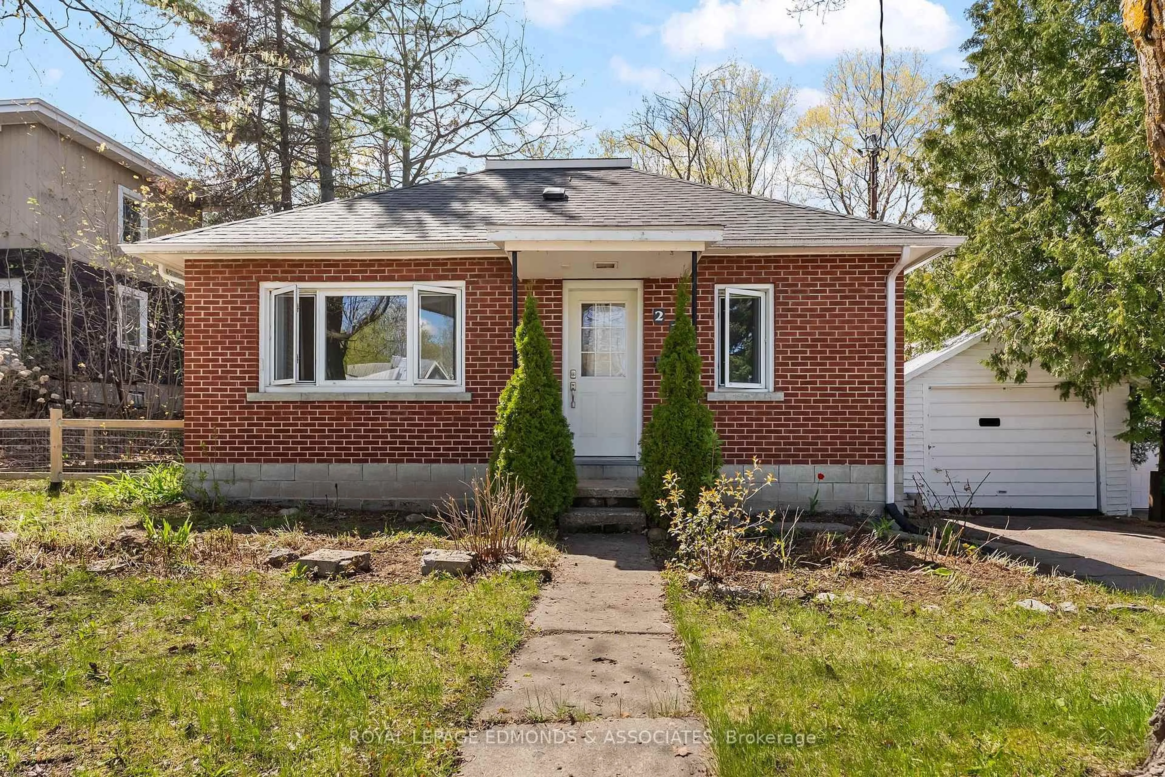 Home with brick exterior material, street for 218 Fraser St, Pembroke Ontario K8A 1X5
