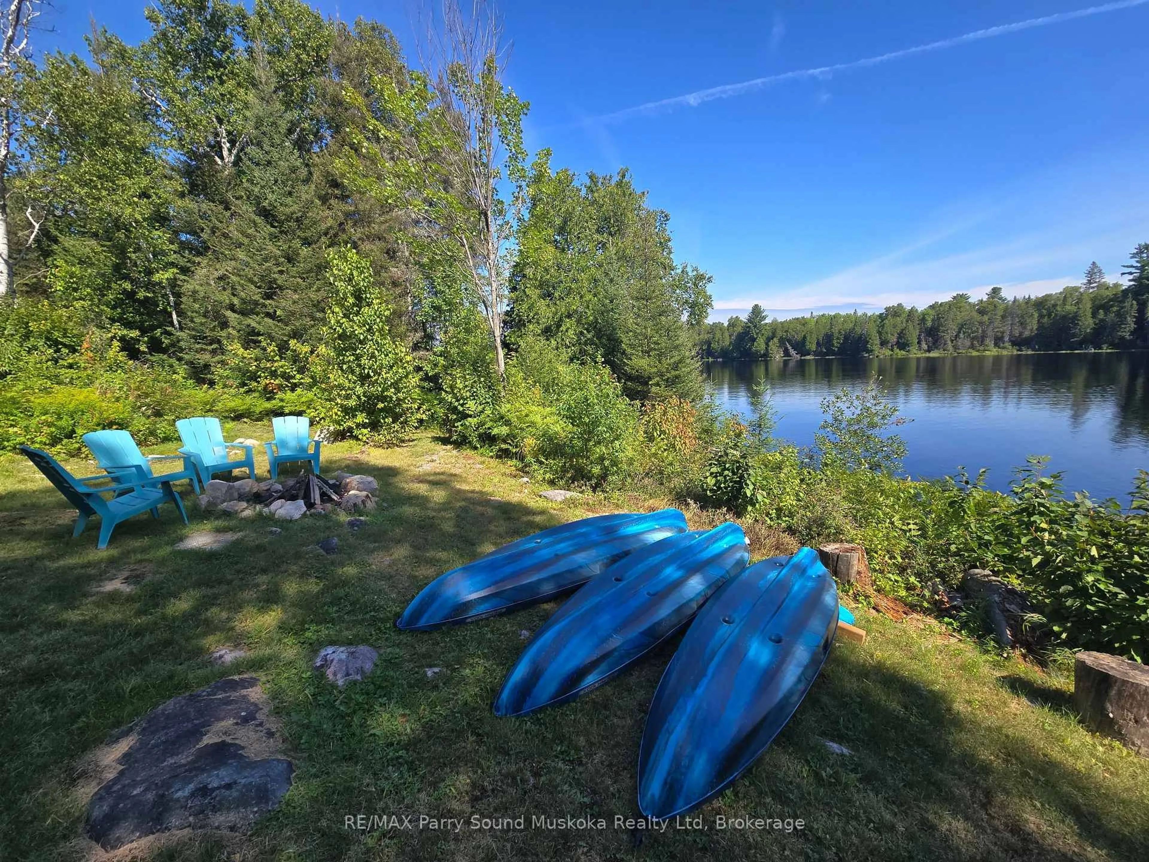 A pic from outside/outdoor area/front of a property/back of a property/a pic from drone, water/lake/river/ocean view for 93 White Pine Rd, Unorganized Townships Ontario P0H 2K0