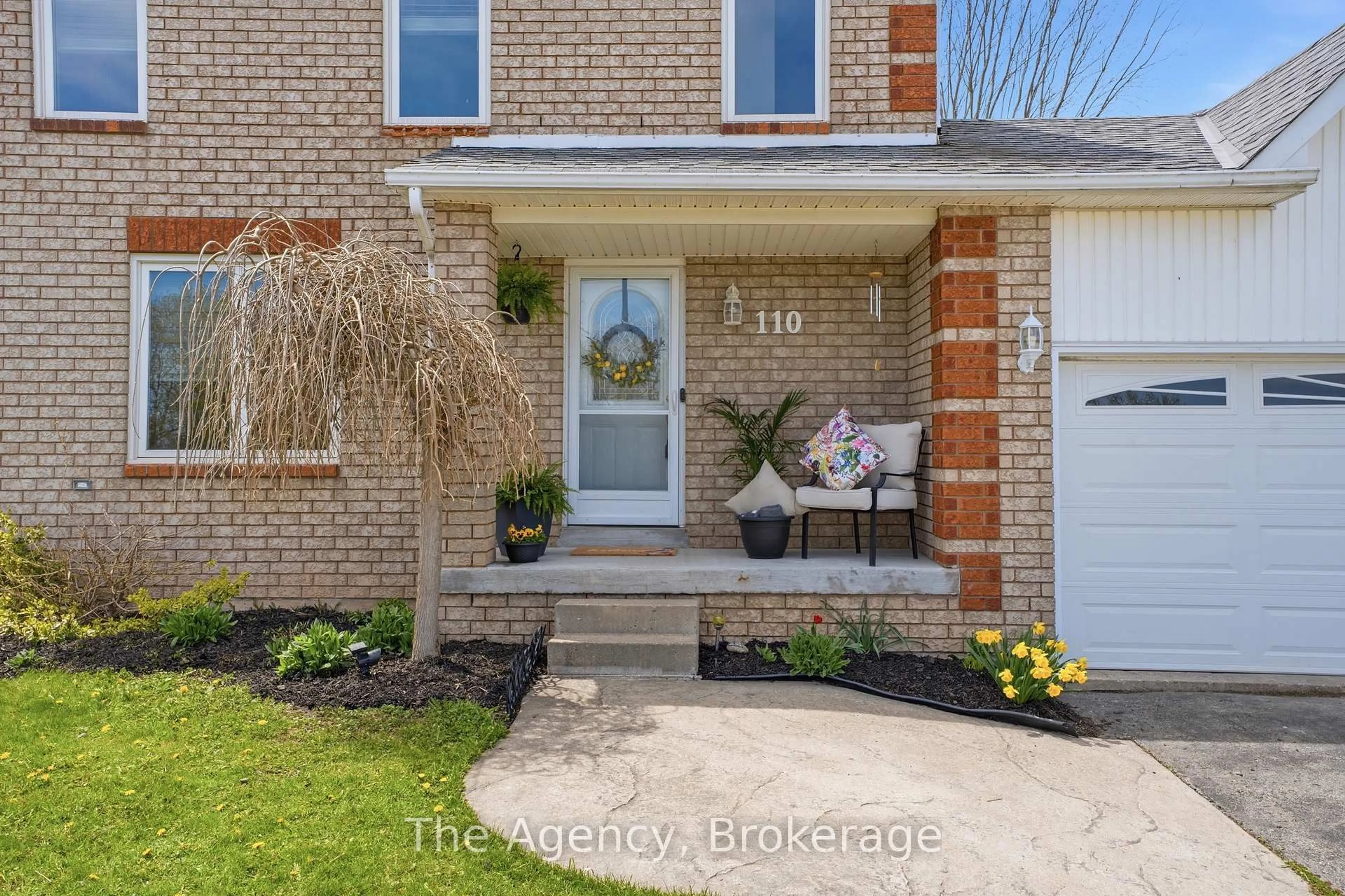 Home with brick exterior material, street for 110 Leeson St, East Luther Grand Valley Ontario L0N 1G0