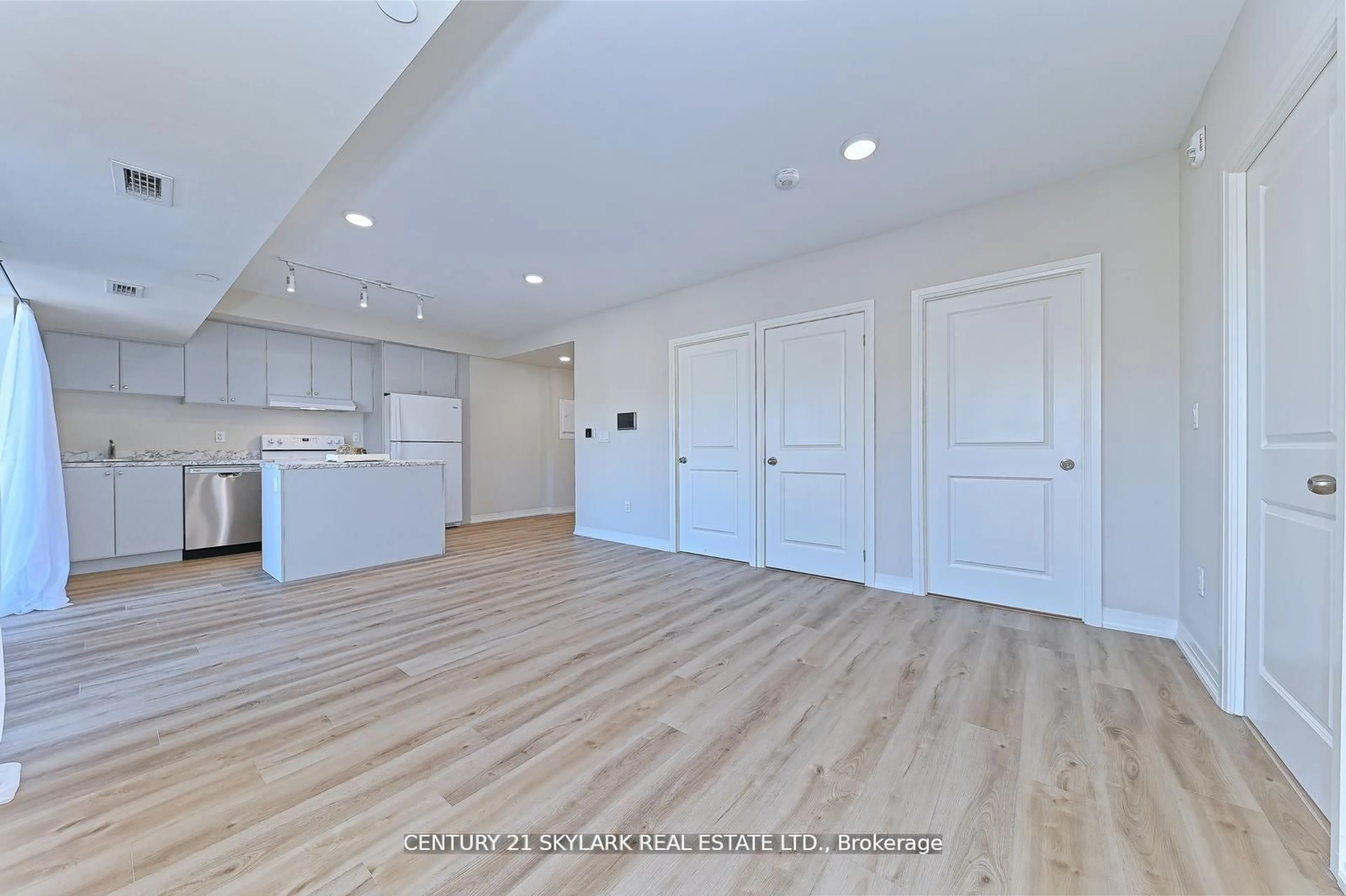 Unknown for 50 Herrick Ave Ave #216, St. Catharines Ontario L2P 2W7