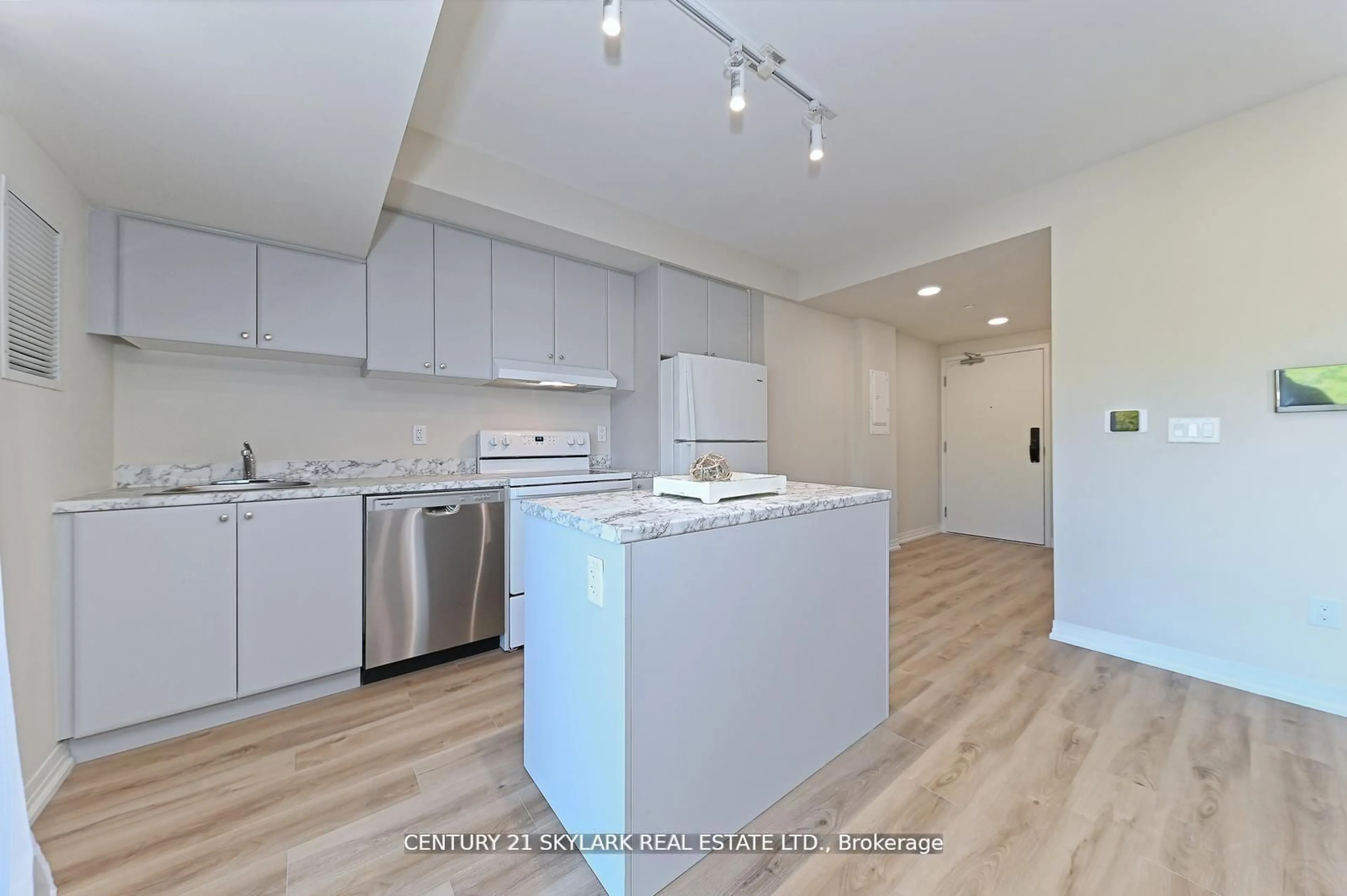 Open concept kitchen, unknown for 50 Herrick Ave Ave #216, St. Catharines Ontario L2P 2W7