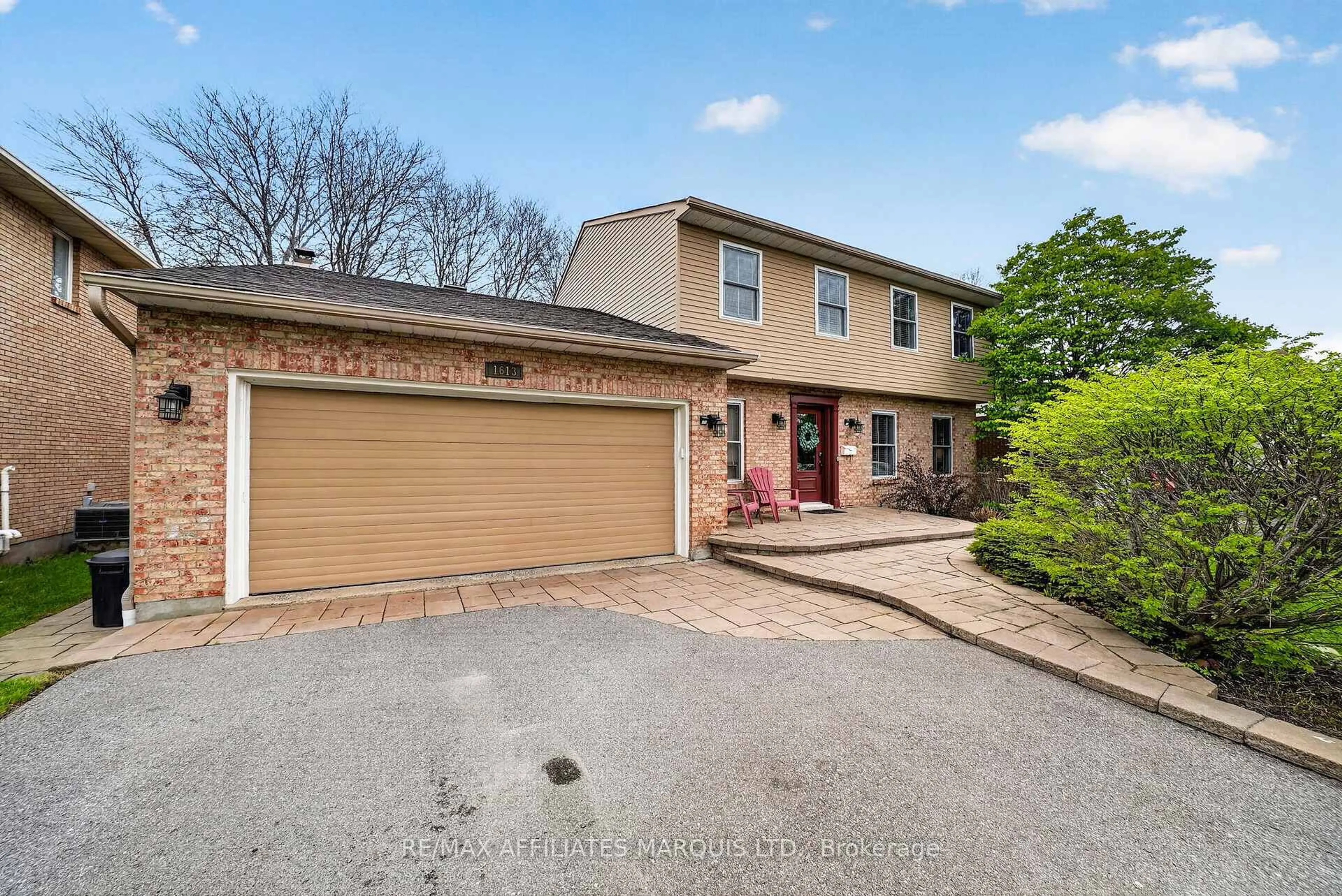 Unknown for 1613 Blakely Dr, Cornwall Ontario K6J 5K5