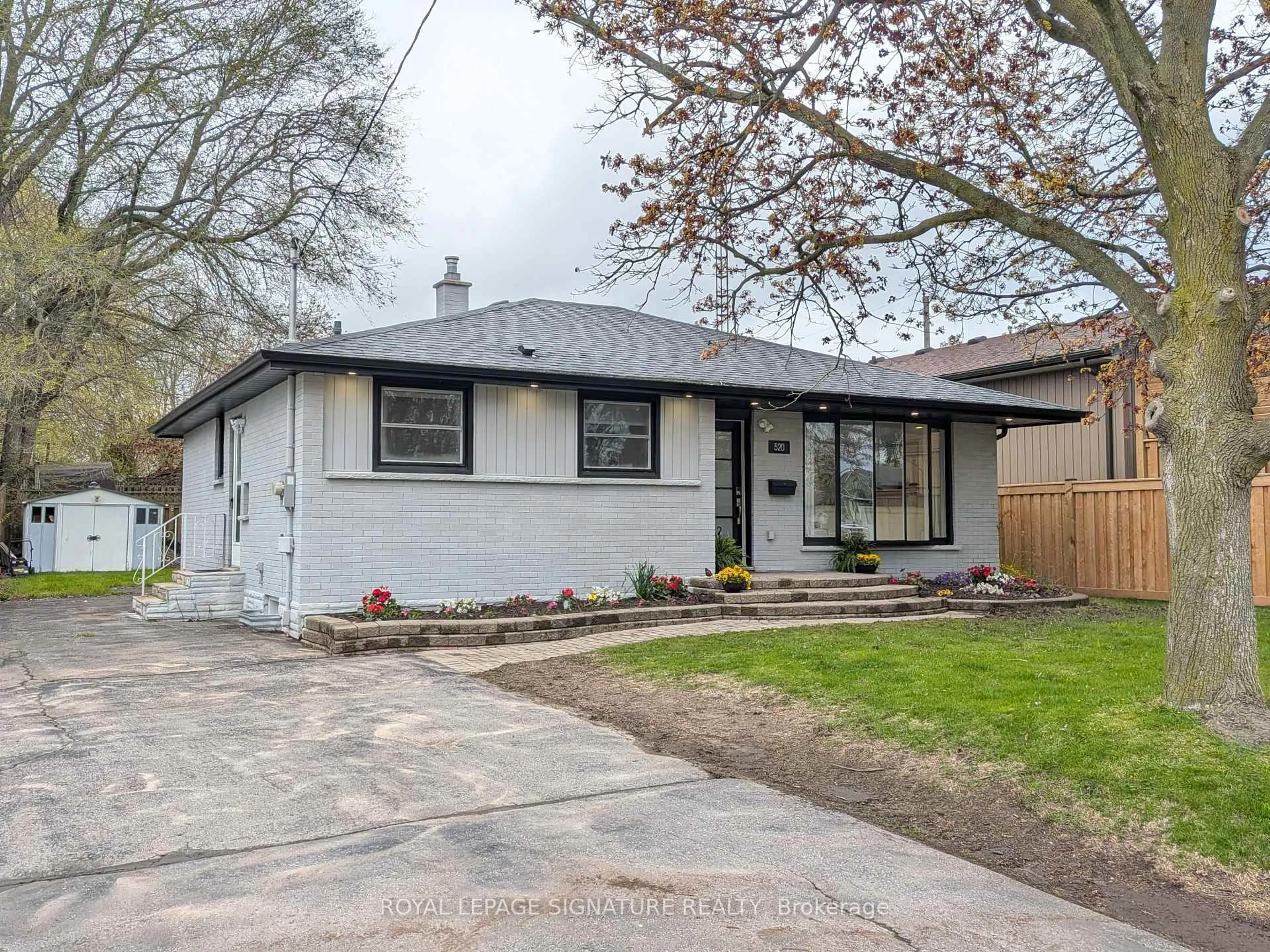 Home with vinyl exterior material, street for 520 Burnham St, Cobourg Ontario K9A 2W7