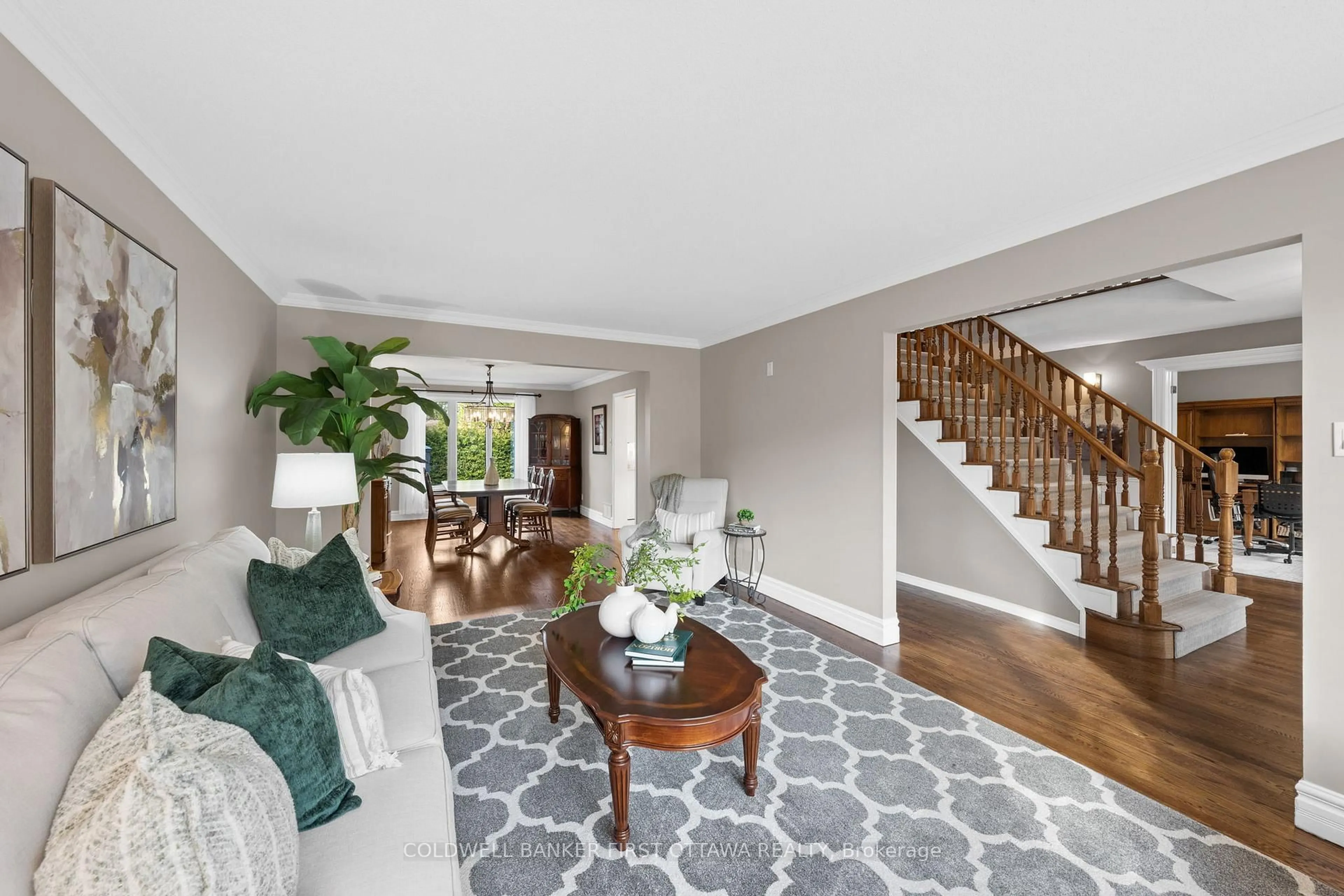 Unknown for 42 Hampel Cres, Stittsville Ontario K2S 1E4