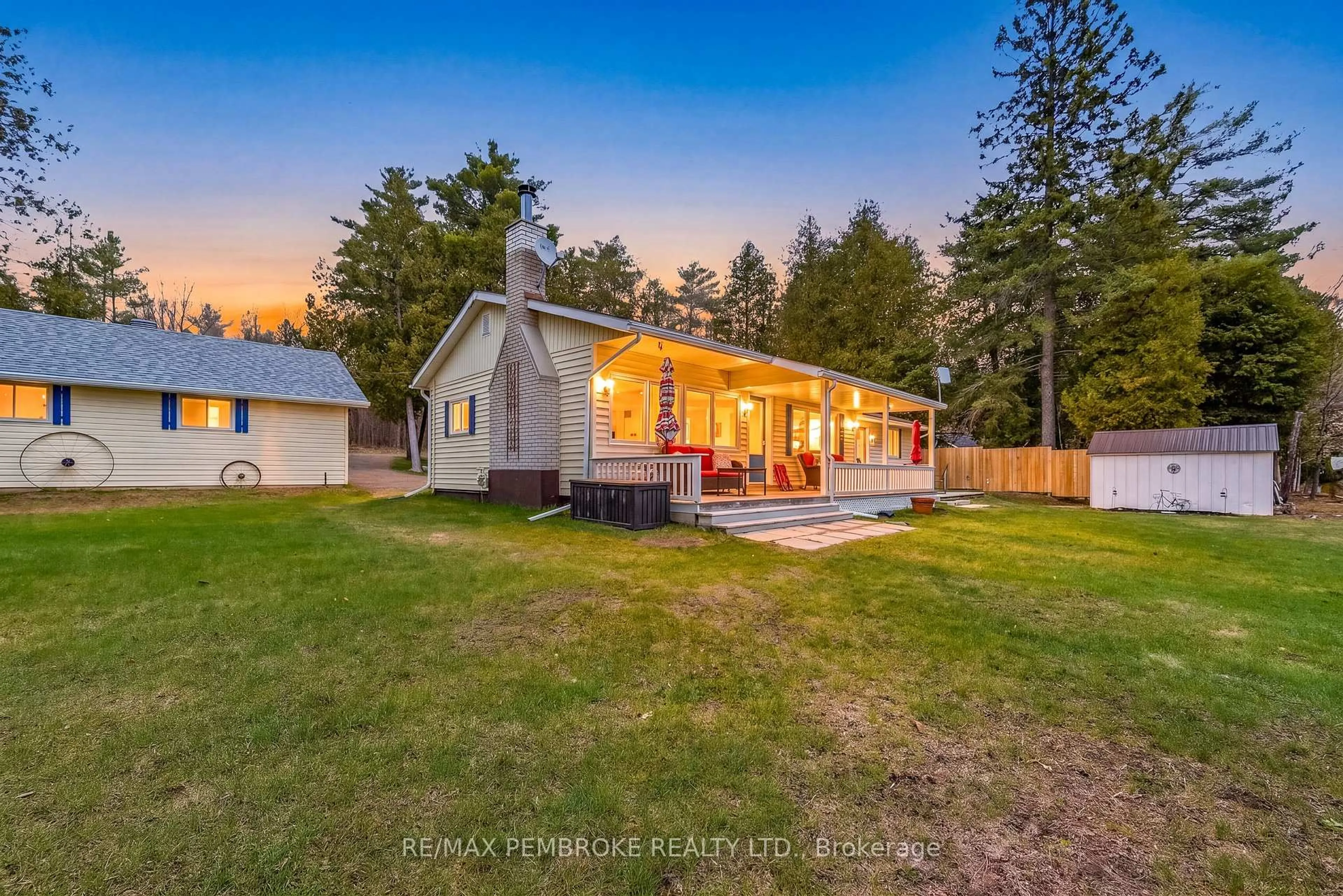 A pic from outside/outdoor area/front of a property/back of a property/a pic from drone, unknown for 229 Holiday Lane, Eganville Ontario K0J 1T0