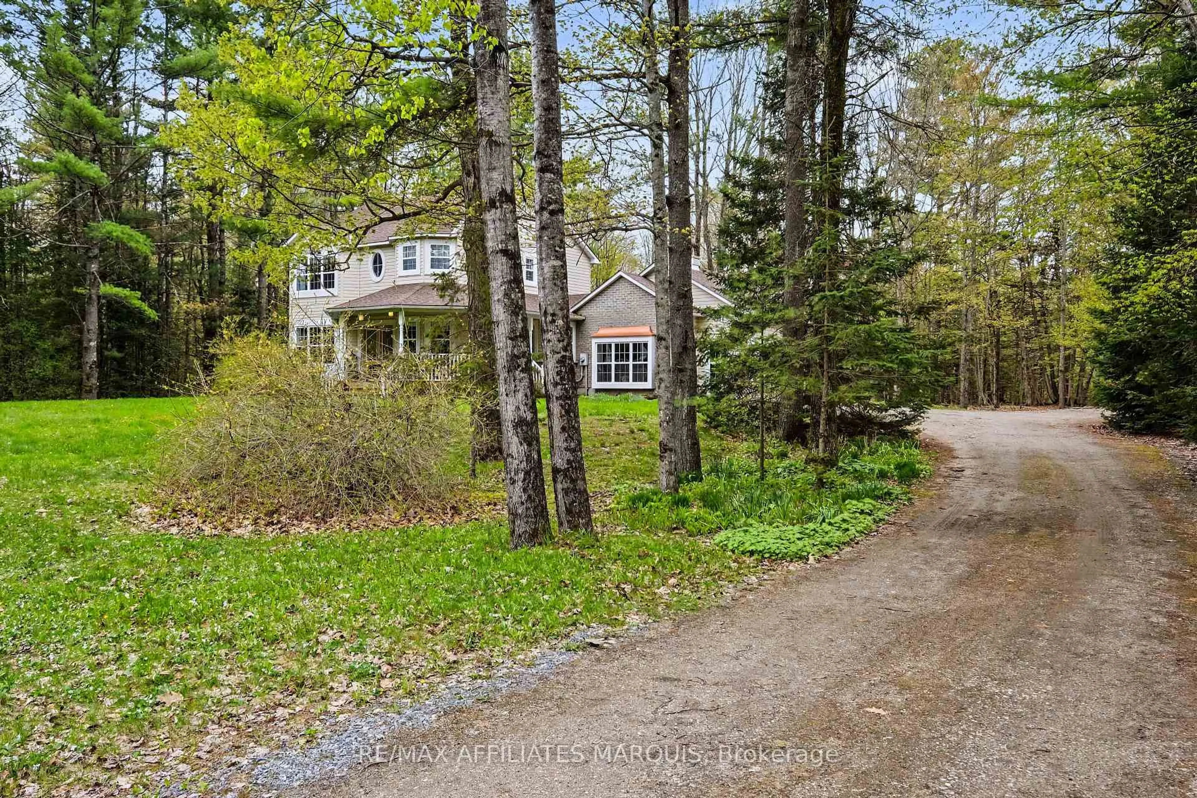 A pic from outside/outdoor area/front of a property/back of a property/a pic from drone, forest/trees view for 183 Cromwell Cres, Smiths Falls Ontario K7A 4S4