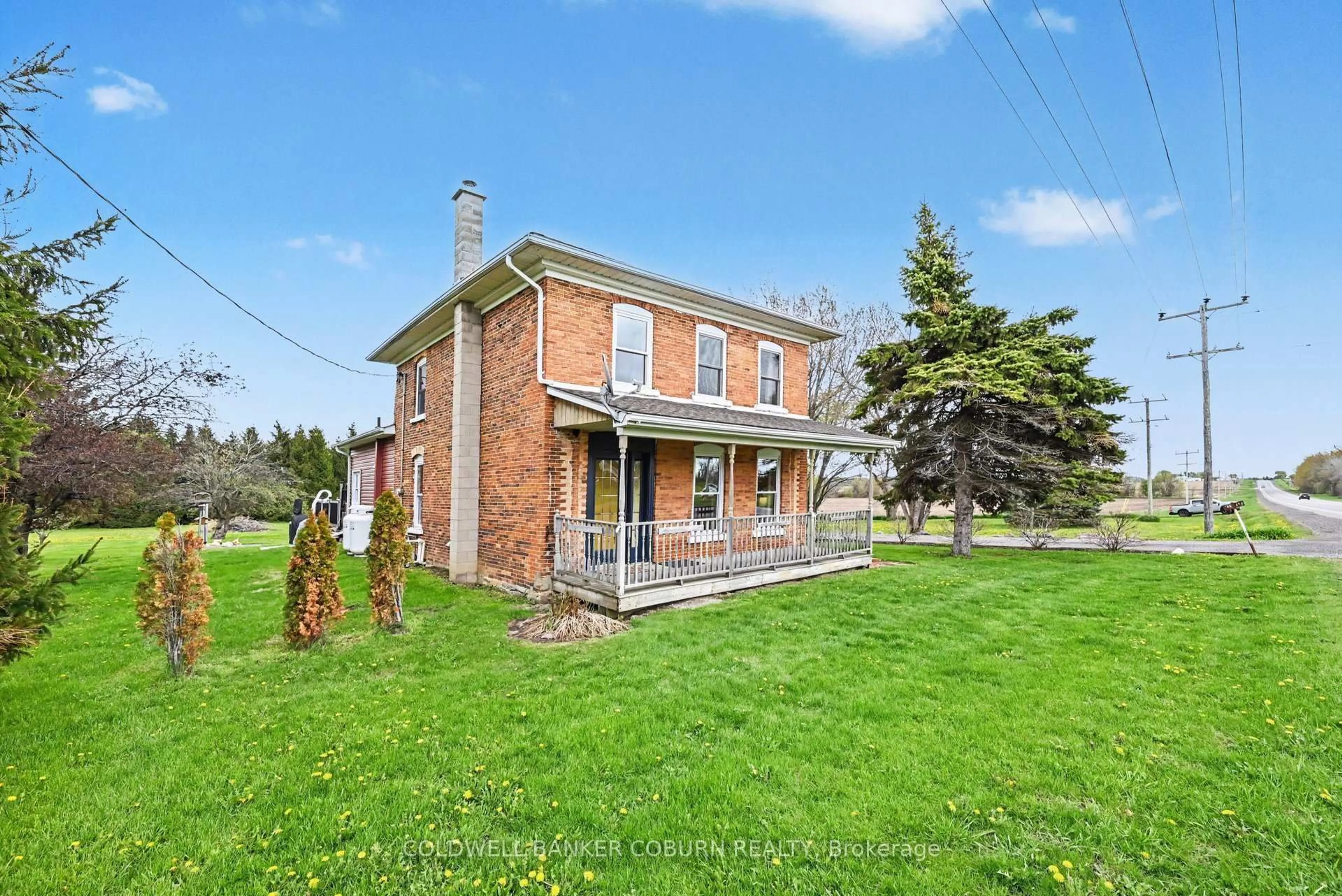 A pic from outside/outdoor area/front of a property/back of a property/a pic from drone, building for 3949 County 31 Rd, South Dundas Ontario K0C 2H0