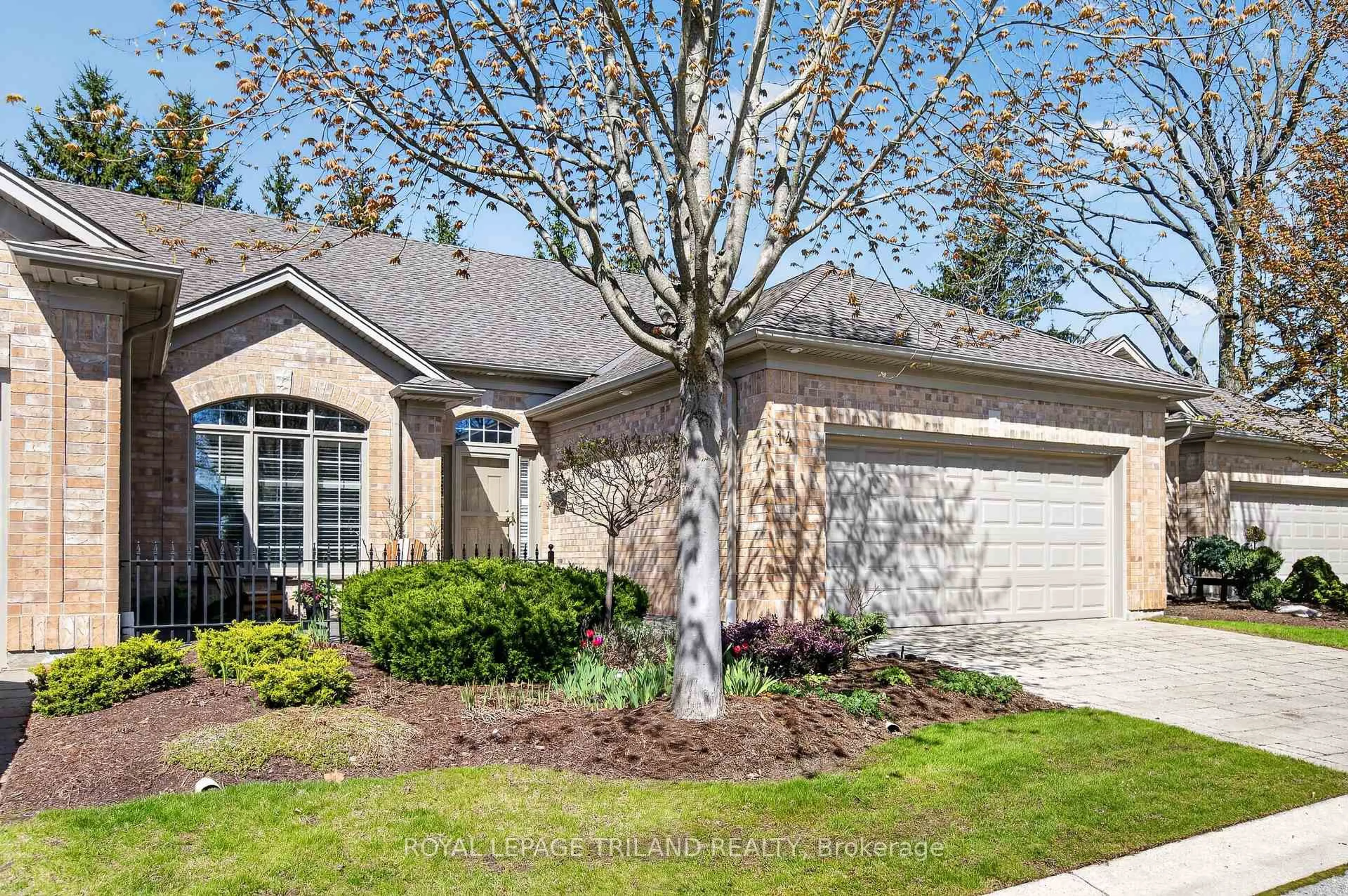 Unknown for 140 McGarrell Dr #14, London North Ontario N6G 5J1