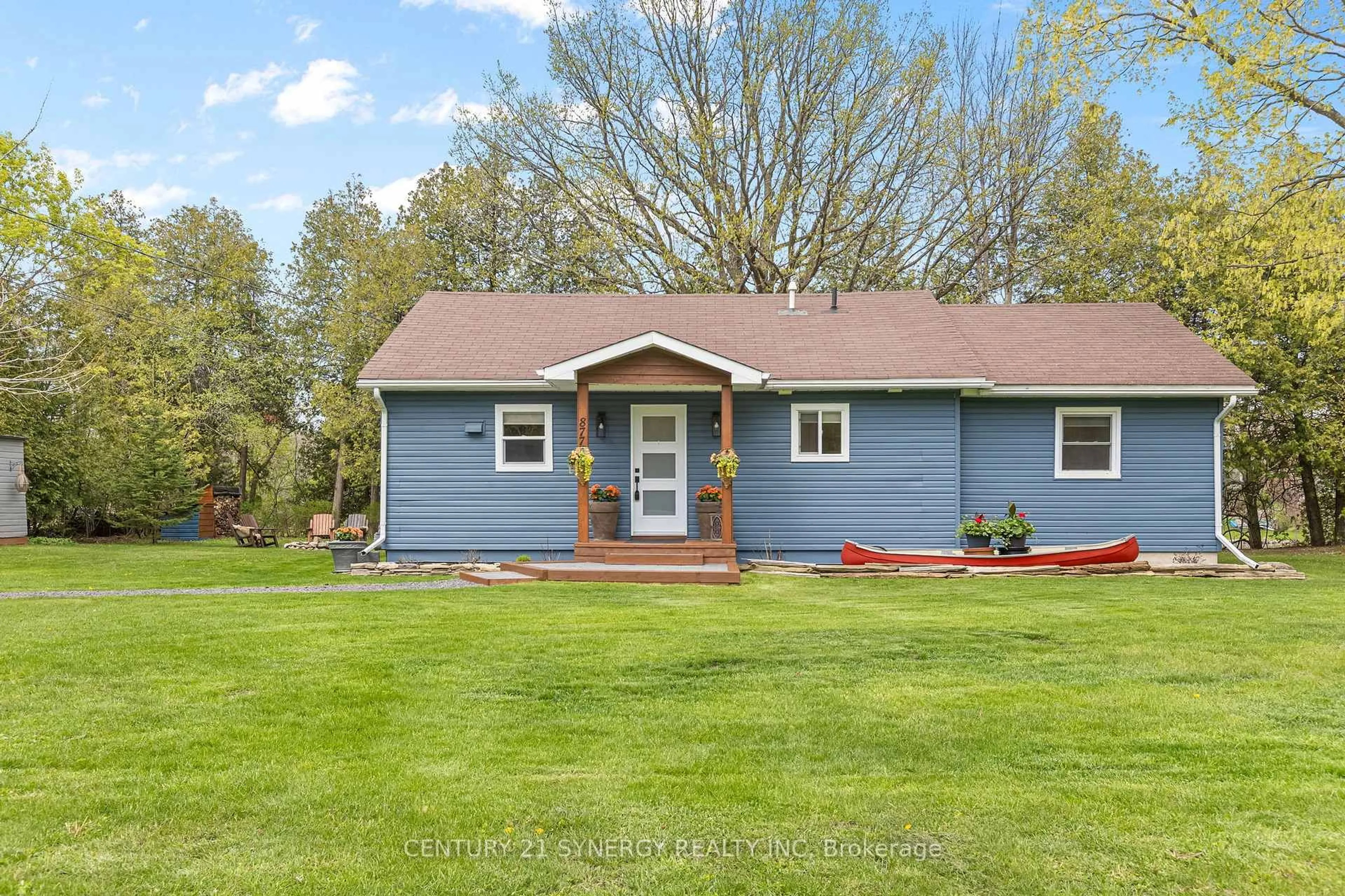 Home with vinyl exterior material, unknown for 877 River Rd, North Grenville Ontario K0G 1J0