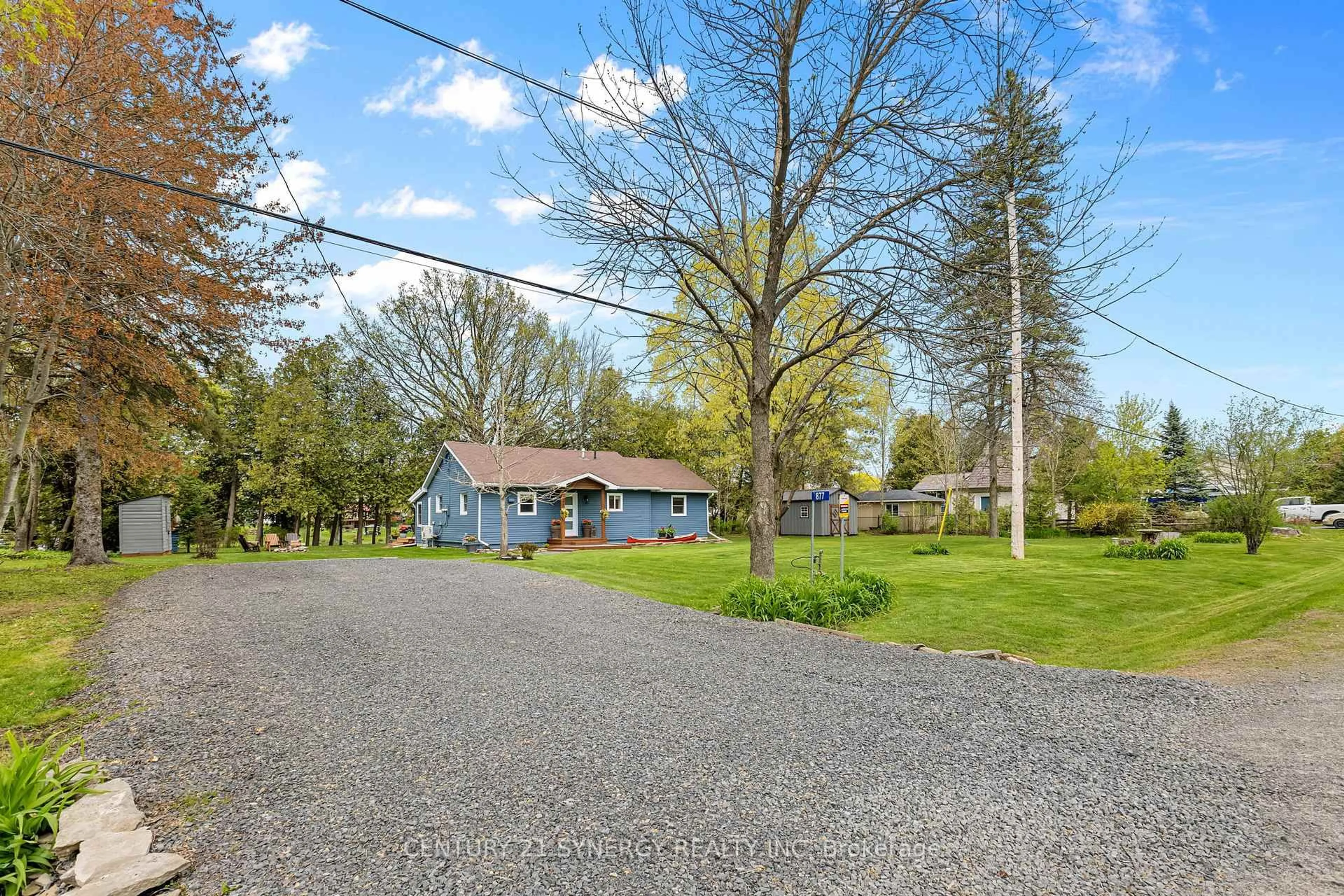 A pic from outside/outdoor area/front of a property/back of a property/a pic from drone, street for 877 River Rd, North Grenville Ontario K0G 1J0