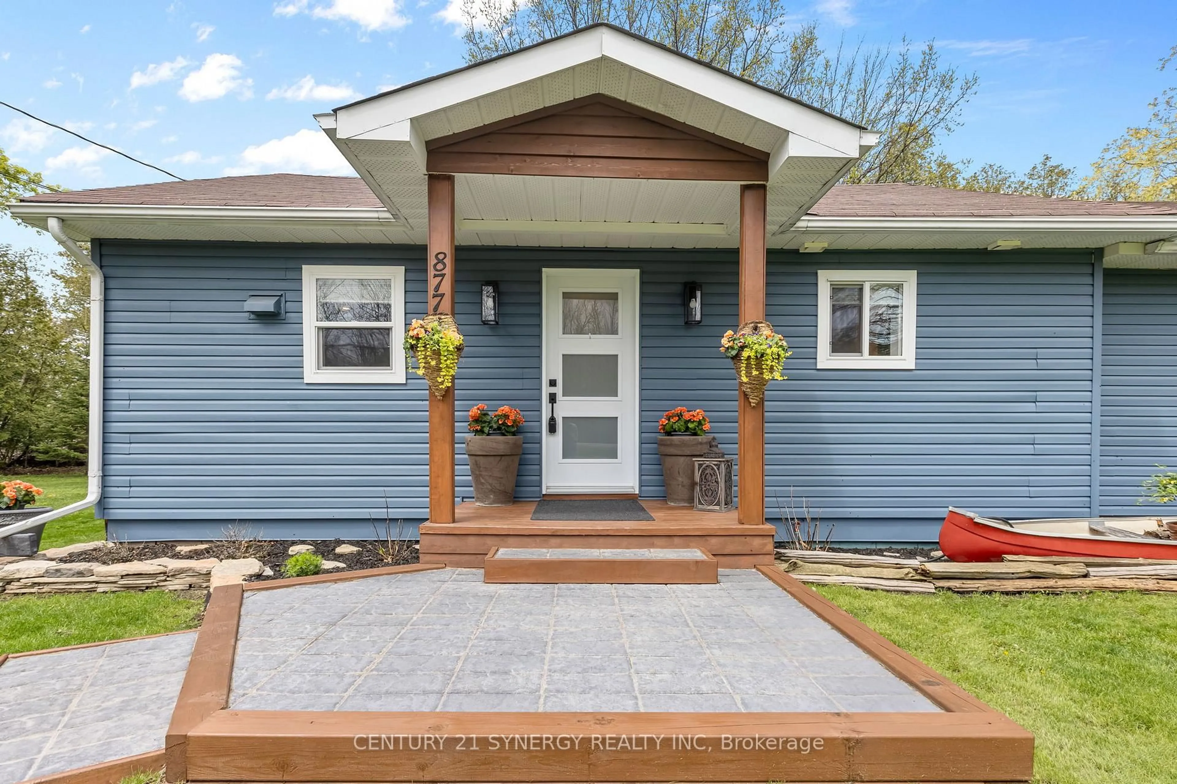 Home with vinyl exterior material, street for 877 River Rd, North Grenville Ontario K0G 1J0