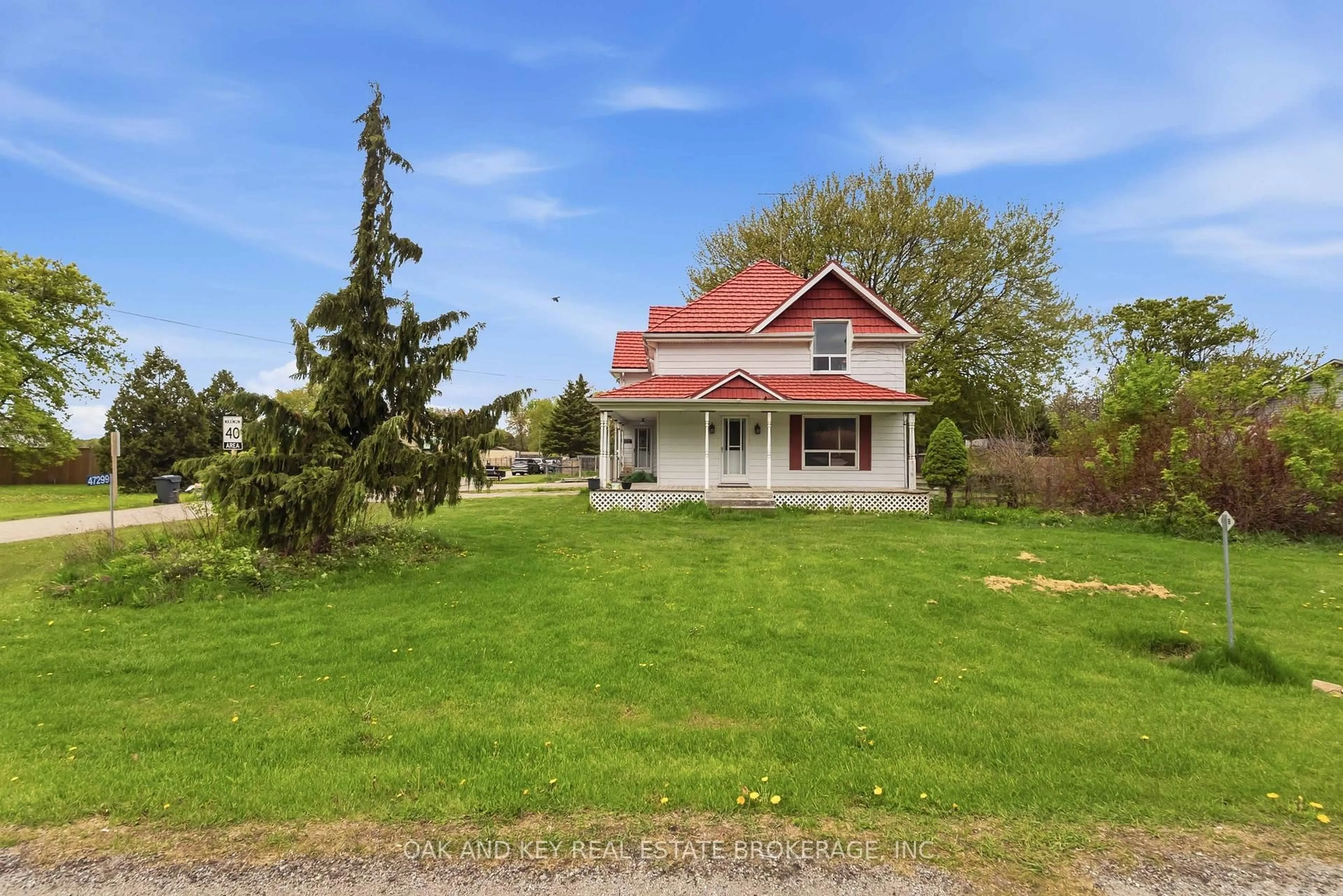 A pic from outside/outdoor area/front of a property/back of a property/a pic from drone, building for 47299 JOHN St, Malahide Ontario N5P 3S7