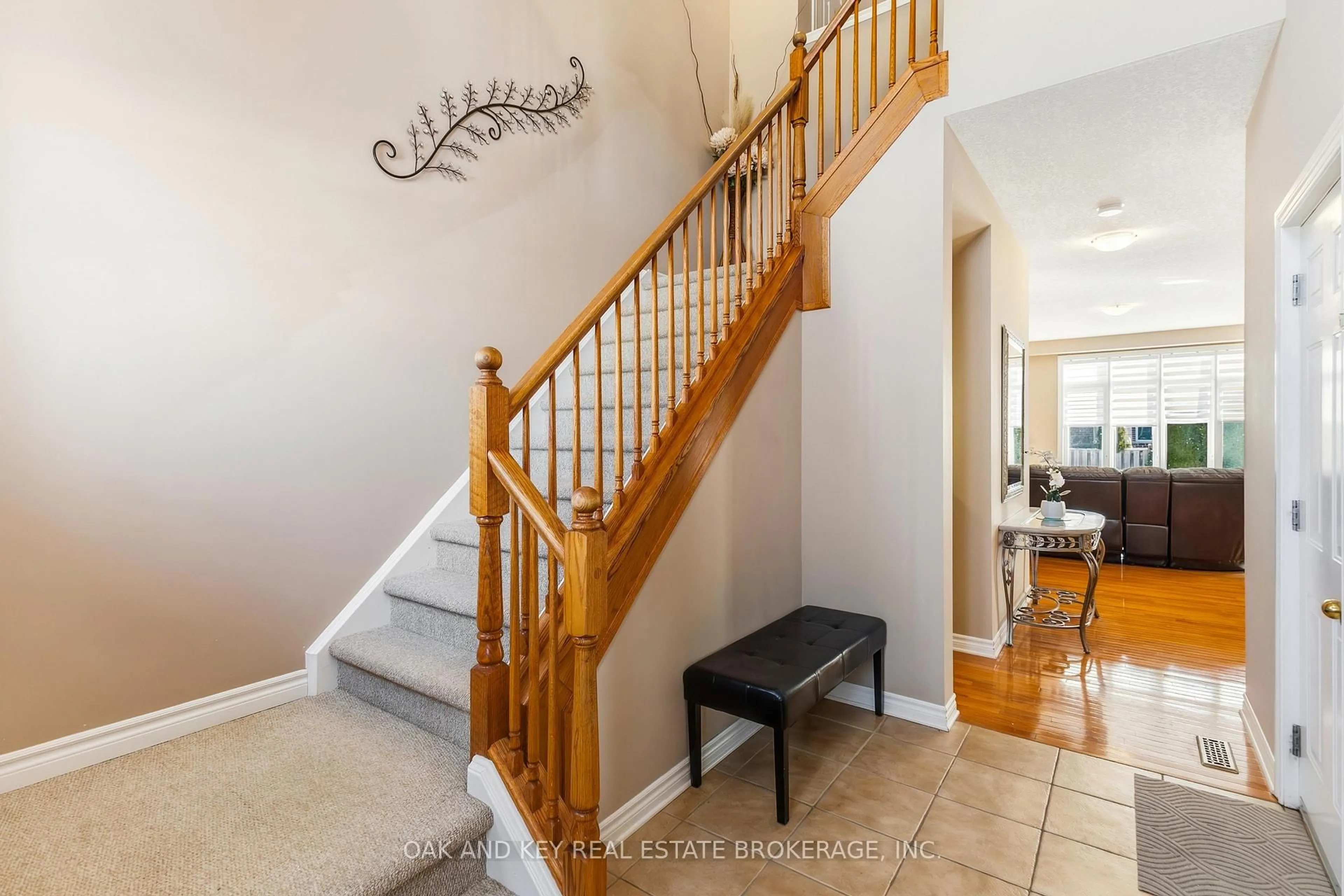 Indoor entryway for 2180 Lilac Ave, London South Ontario N6K 5C5