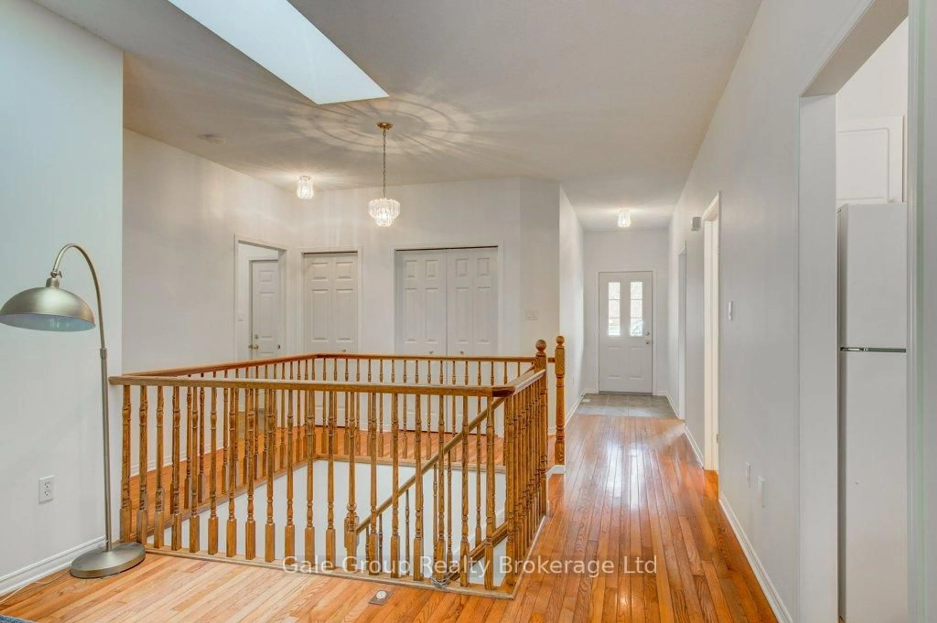 Indoor foyer for 491 Nova Scotia Crt #13, Woodstock Ontario N4S 8Z2