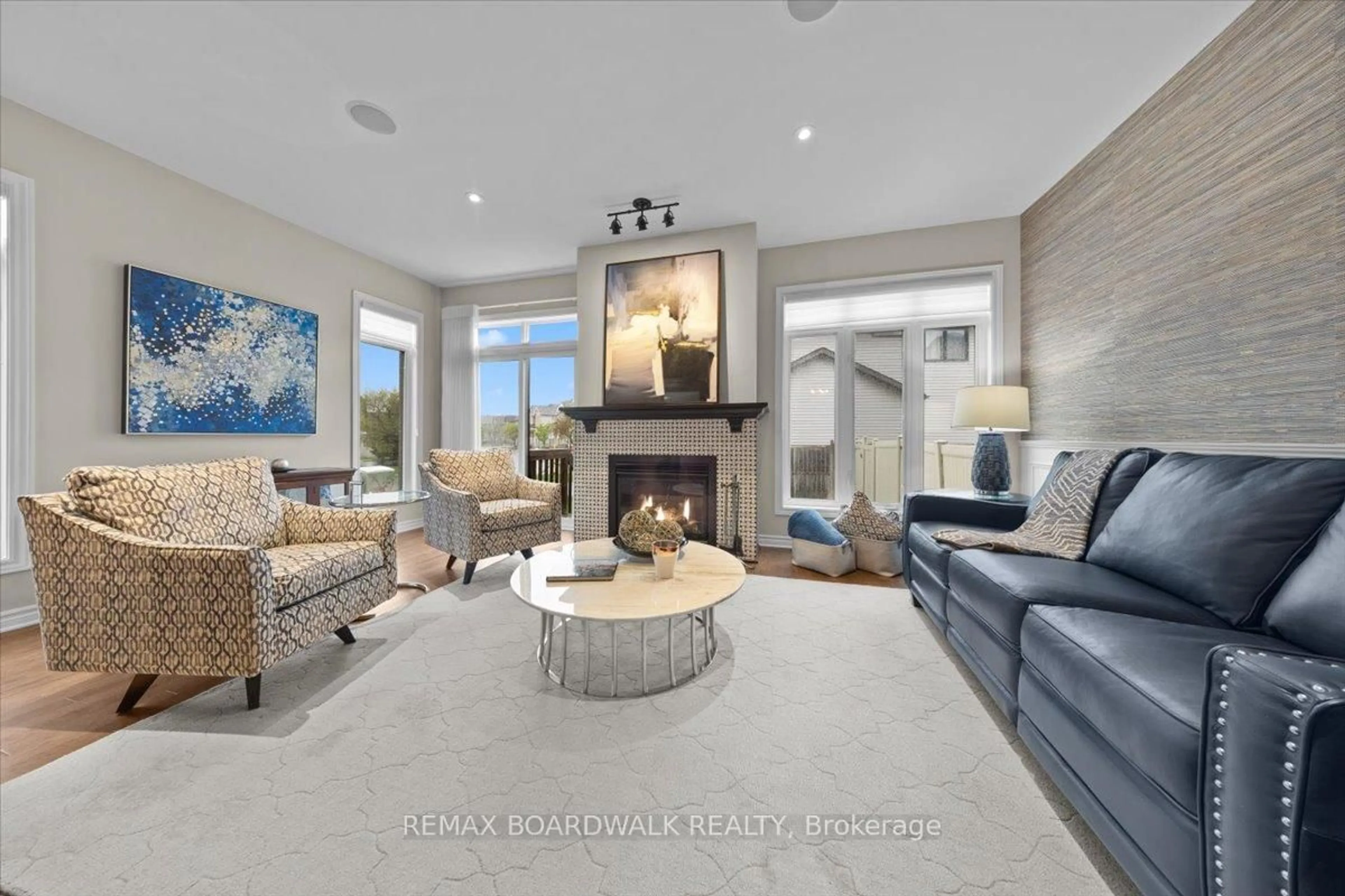 Living room with furniture, unknown for 638 GUERNSEY Pl, Ottawa Ontario K4M 0E2