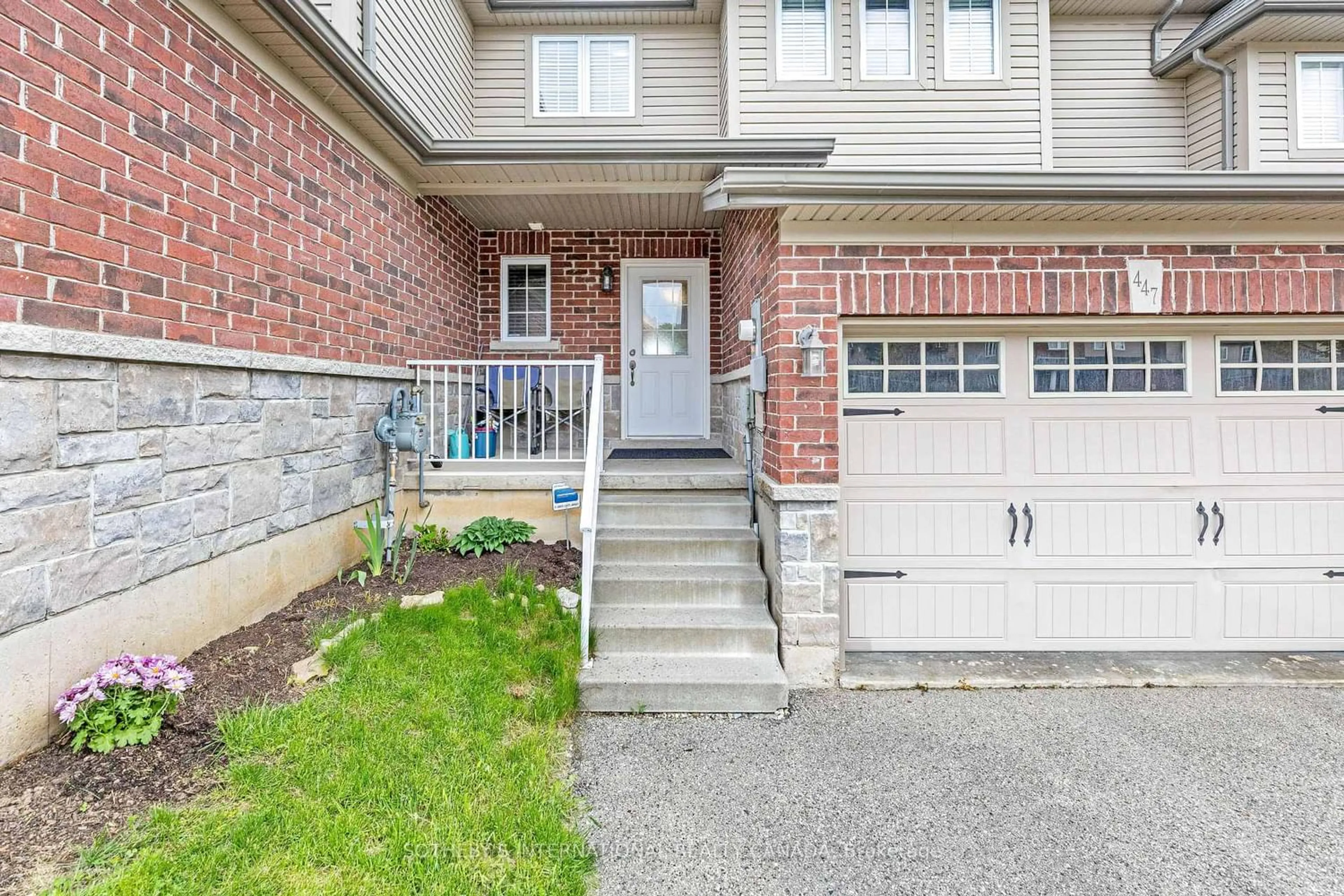 Unknown for 447 Sales Dr, Woodstock Ontario N4S 0B7