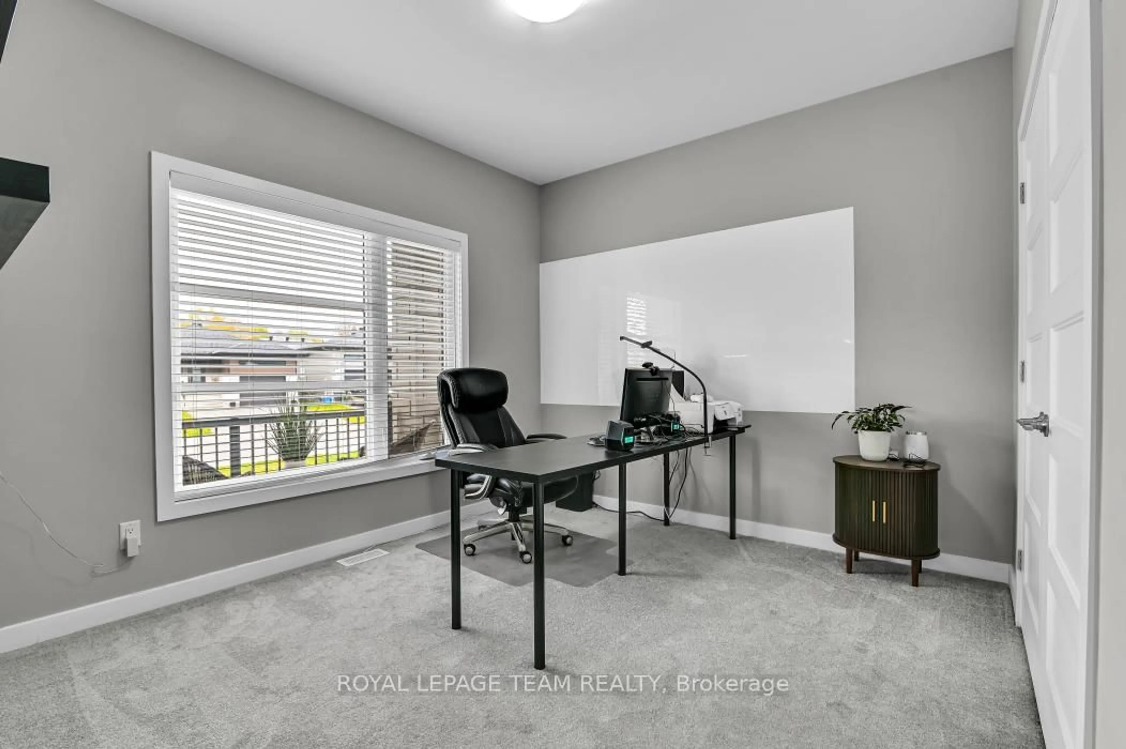A pic of a room for 203 Filion St, Russell Ontario K0A 1W0