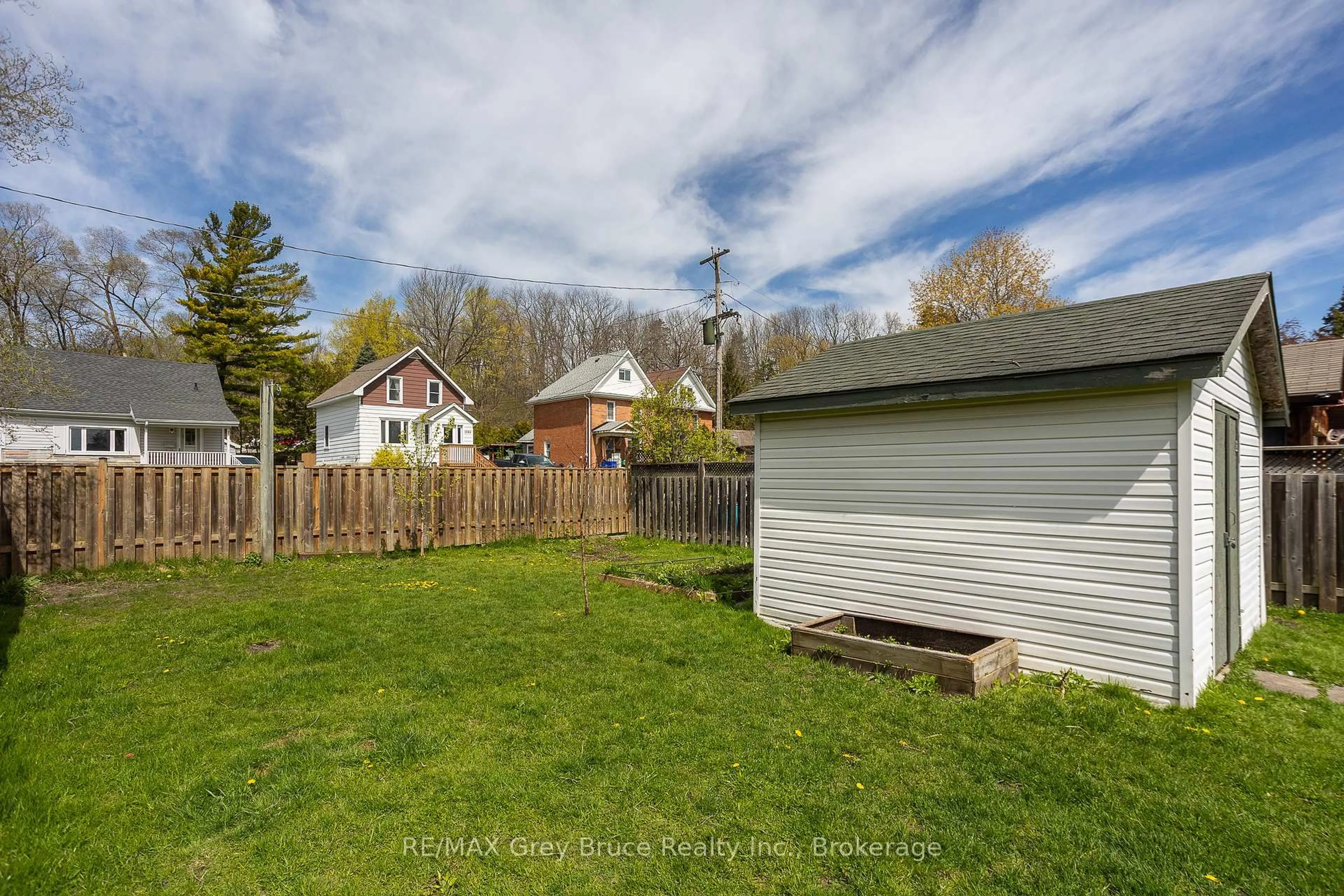 Shed for 1550 5th Ave, Owen Sound Ontario N4K 5B5